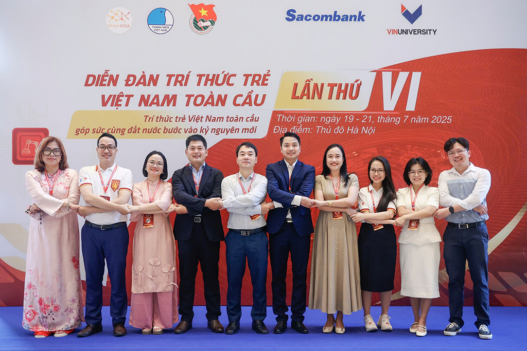 Khát vọng giữ gìn tiếng Việt của trí thức trẻ việt nam ở nước ngòai - Ảnh 2. Khát vọng giữ gìn tiếng Việt của trí thức trẻ việt nam ở nước ngòai - Ảnh 2.