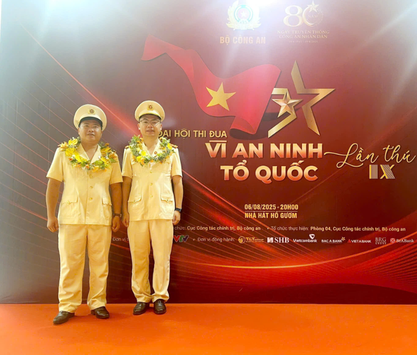 Thượng úy Phạm Ngọc Lâm: 'Mỗi người dù sa ngã, đều có thể làm lại cuộc đời'- Ảnh 4. Thượng úy Phạm Ngọc Lâm: 'Mỗi người dù sa ngã, đều có thể làm lại cuộc đời'- Ảnh 4.