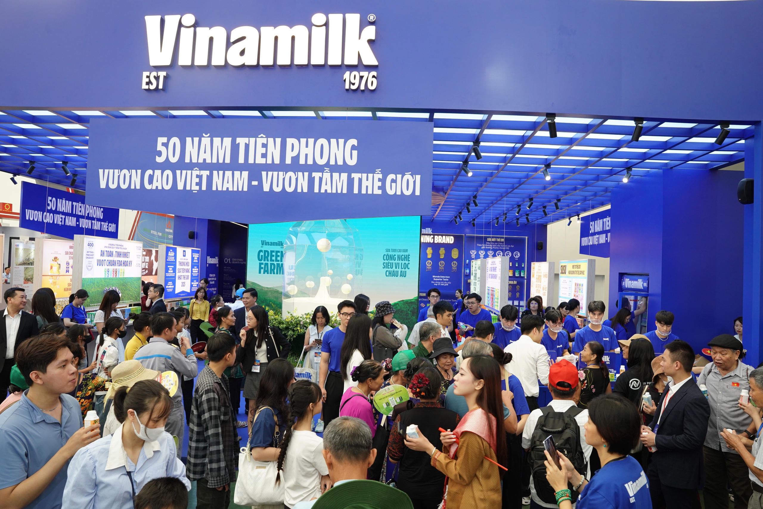 Vinamilk tạo điểm nhấn tại triển lãm thành tựu đất nước 80 năm - Ảnh 3.