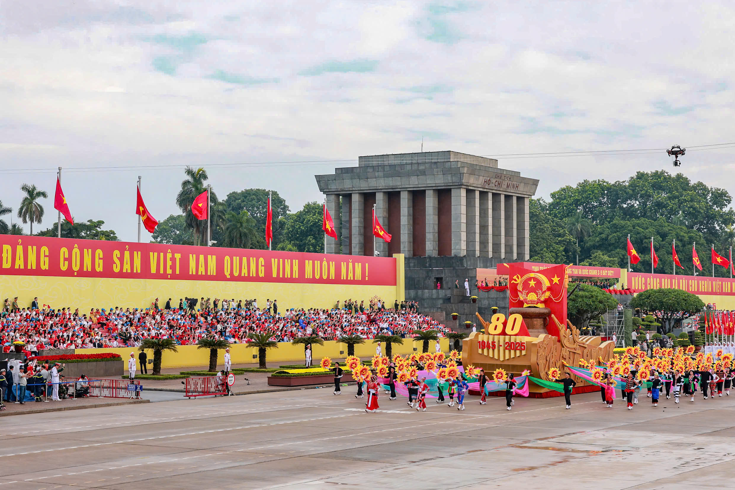Việt Nam: Hòa bình để thịnh vượng- Ảnh 1. Việt Nam: Hòa bình để thịnh vượng- Ảnh 1.