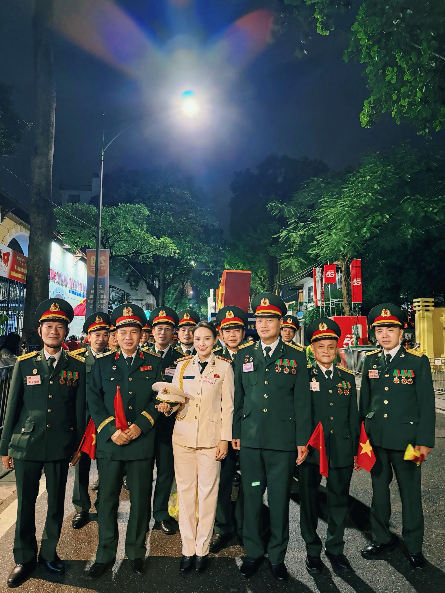 Khoảnh khắc ấn tượng của Bảo Thanh trong buổi tổng duyệt lễ diễu binh, diễu hành- Ảnh 1. Khoảnh khắc ấn tượng của Bảo Thanh trong buổi tổng duyệt lễ diễu binh, diễu hành- Ảnh 1.