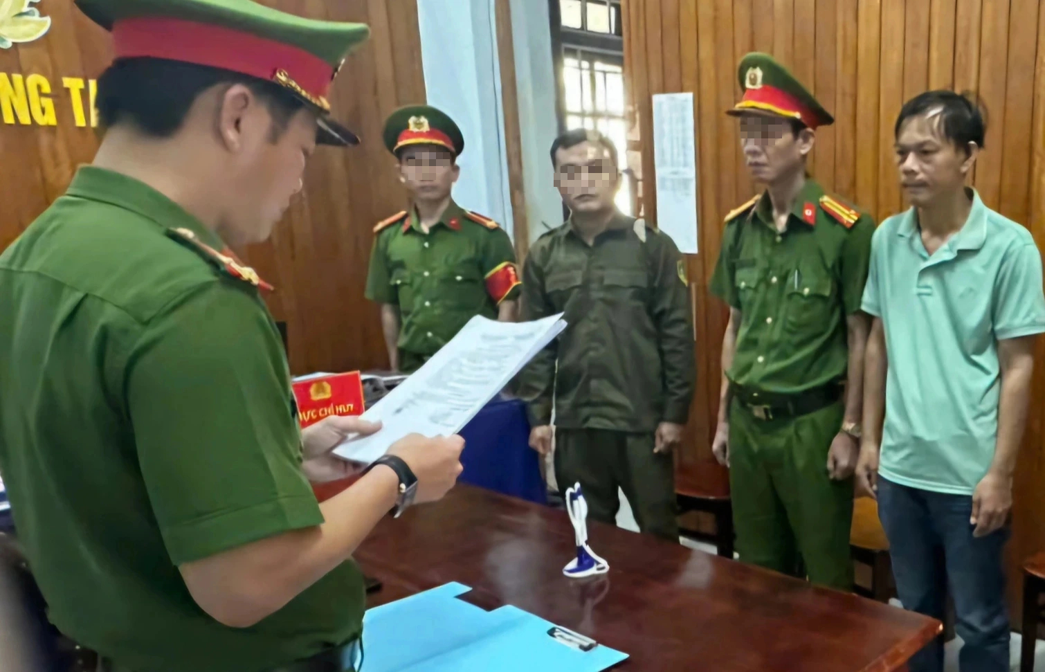 - Ảnh 1. Khởi tố giám đốc mua 21 hóa đơn khống gần 15,3 tỉ đồng - Ảnh 1.
