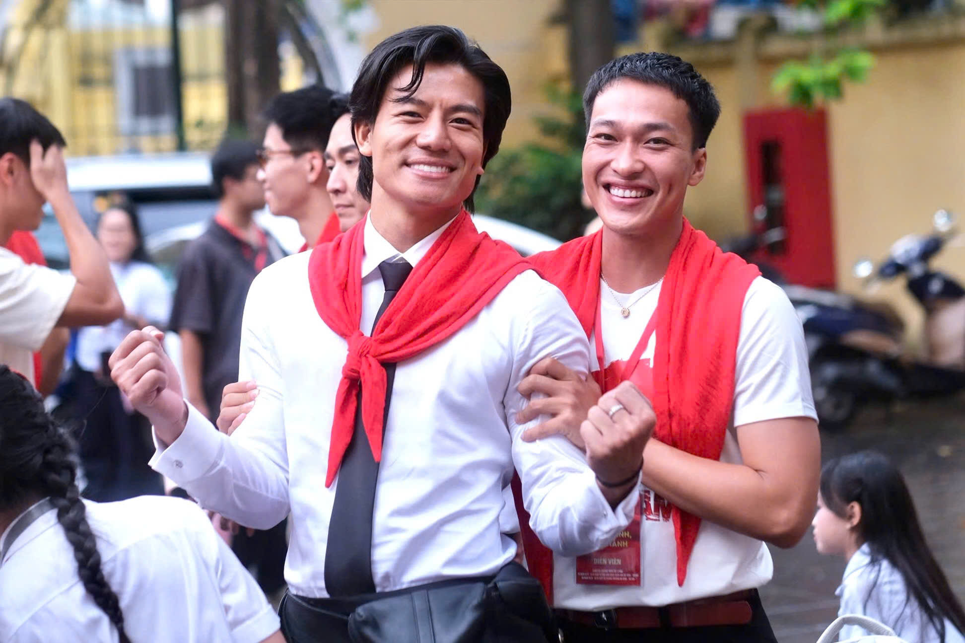 Nam diễn viên 'Mưa đỏ' tiết lộ chuyện tình với bạn gái người Philippines - Ảnh 1.