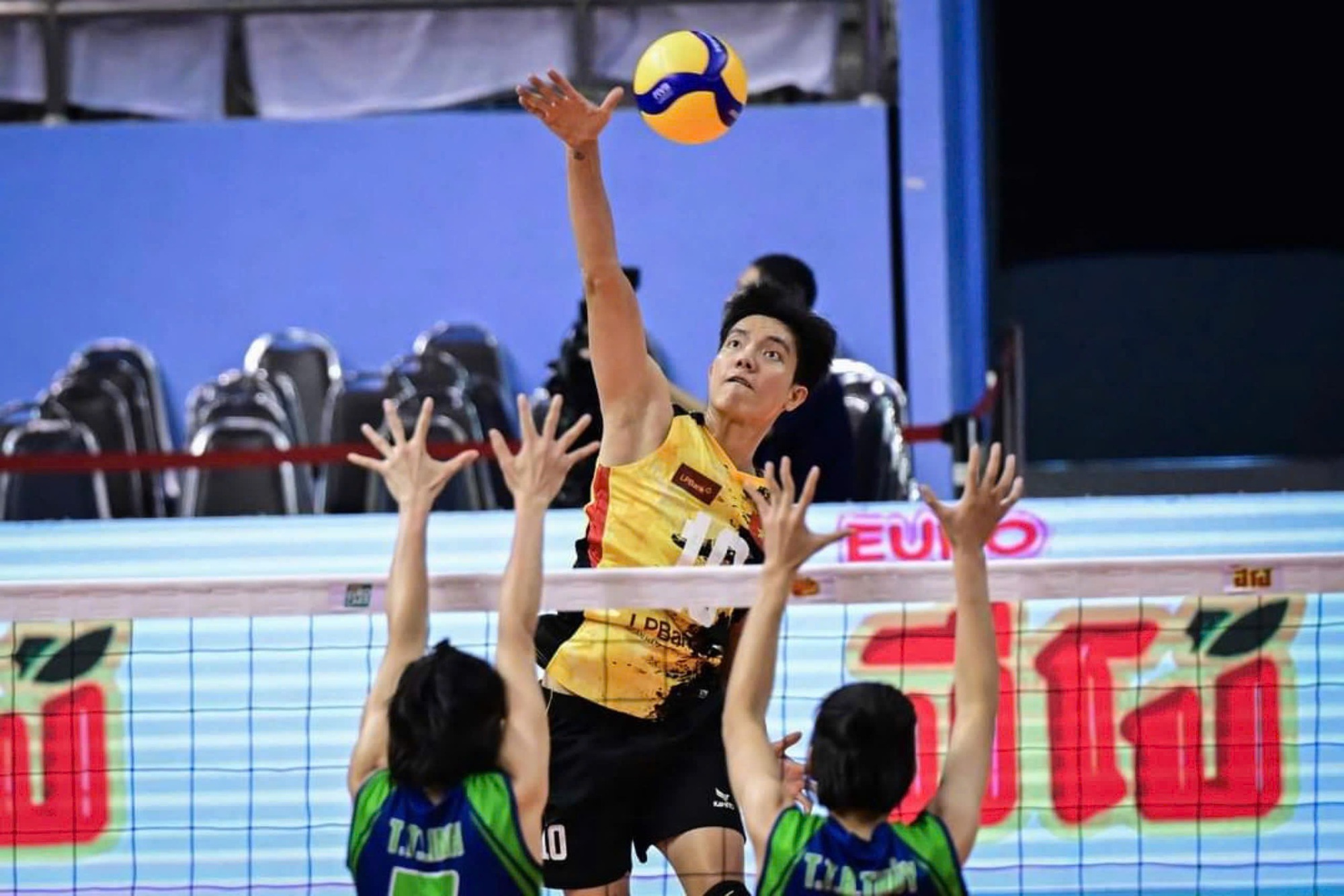 Bich Tuyen är tillbaka, Ninh Binh är redo att explodera i den andra fasen av den nationella volleybollturneringen - Foto 1. Bích Tuyền trở lại, Ninh Bình sẵn sàng bùng nổ ở giai đoạn 2 giải bóng chuyền quốc gia - Ảnh 1.