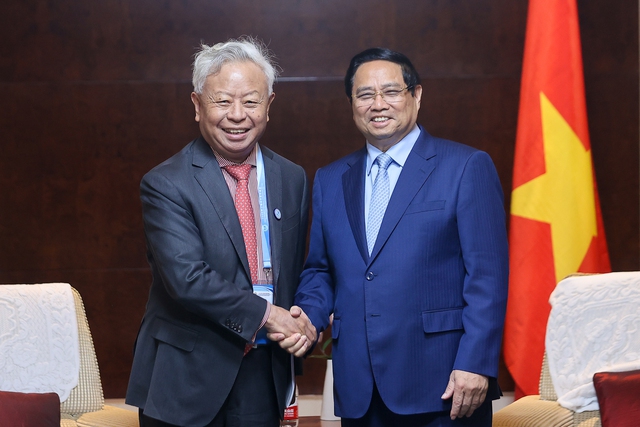 Thủ tướng đề nghị AIIB hỗ trợ xây đường sắt kết nối Việt Nam - Trung Quốc- Ảnh 1. Thủ tướng đề nghị AIIB hỗ trợ xây đường sắt kết nối Việt Nam - Trung Quốc- Ảnh 1.