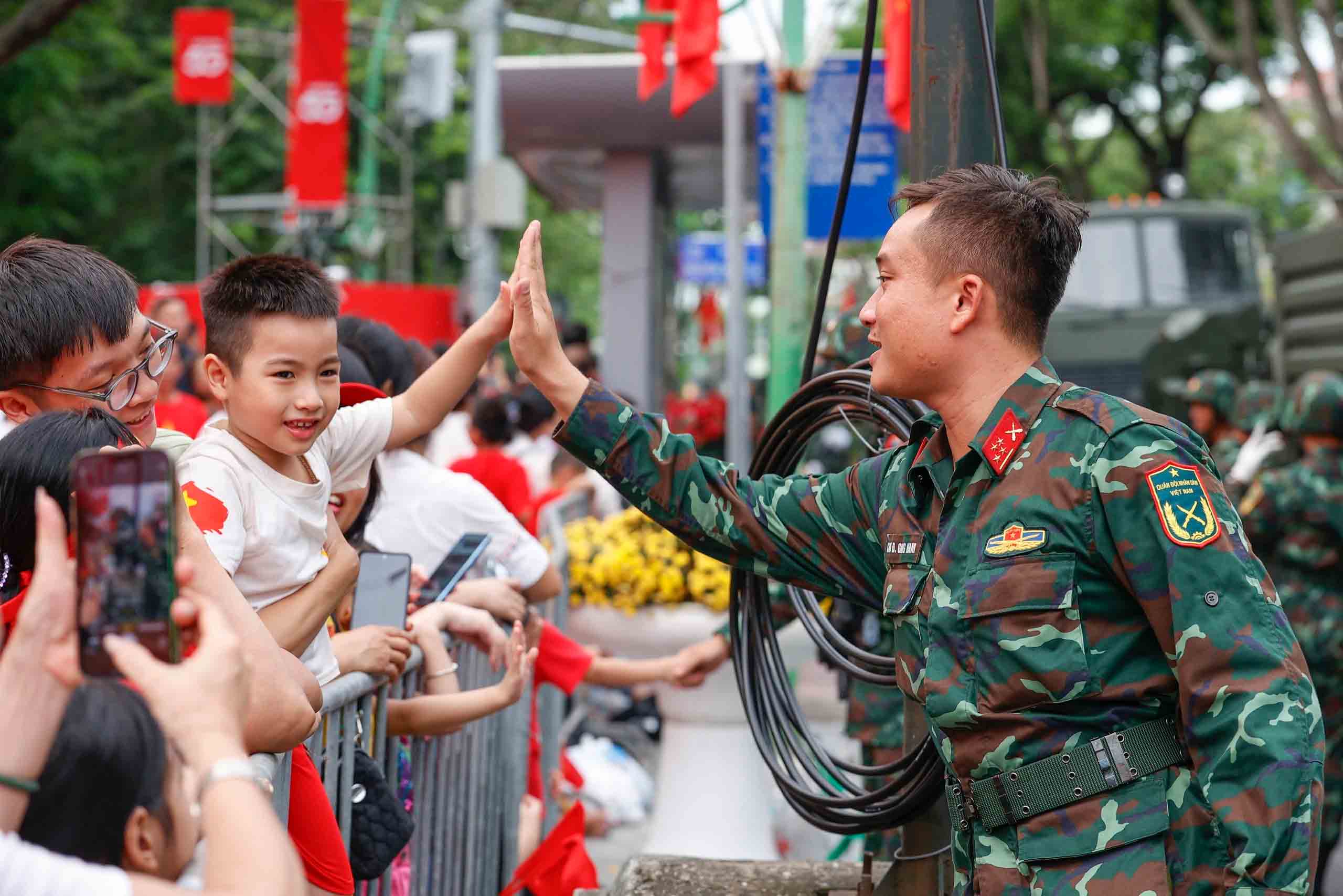 Lễ diễu binh 2 . 9 Kỷ niệm 80 năm Cách mạng Tháng Tám tại Hà Nội - Ảnh 2. Lễ diễu binh 2 . 9 Kỷ niệm 80 năm Cách mạng Tháng Tám tại Hà Nội - Ảnh 2.