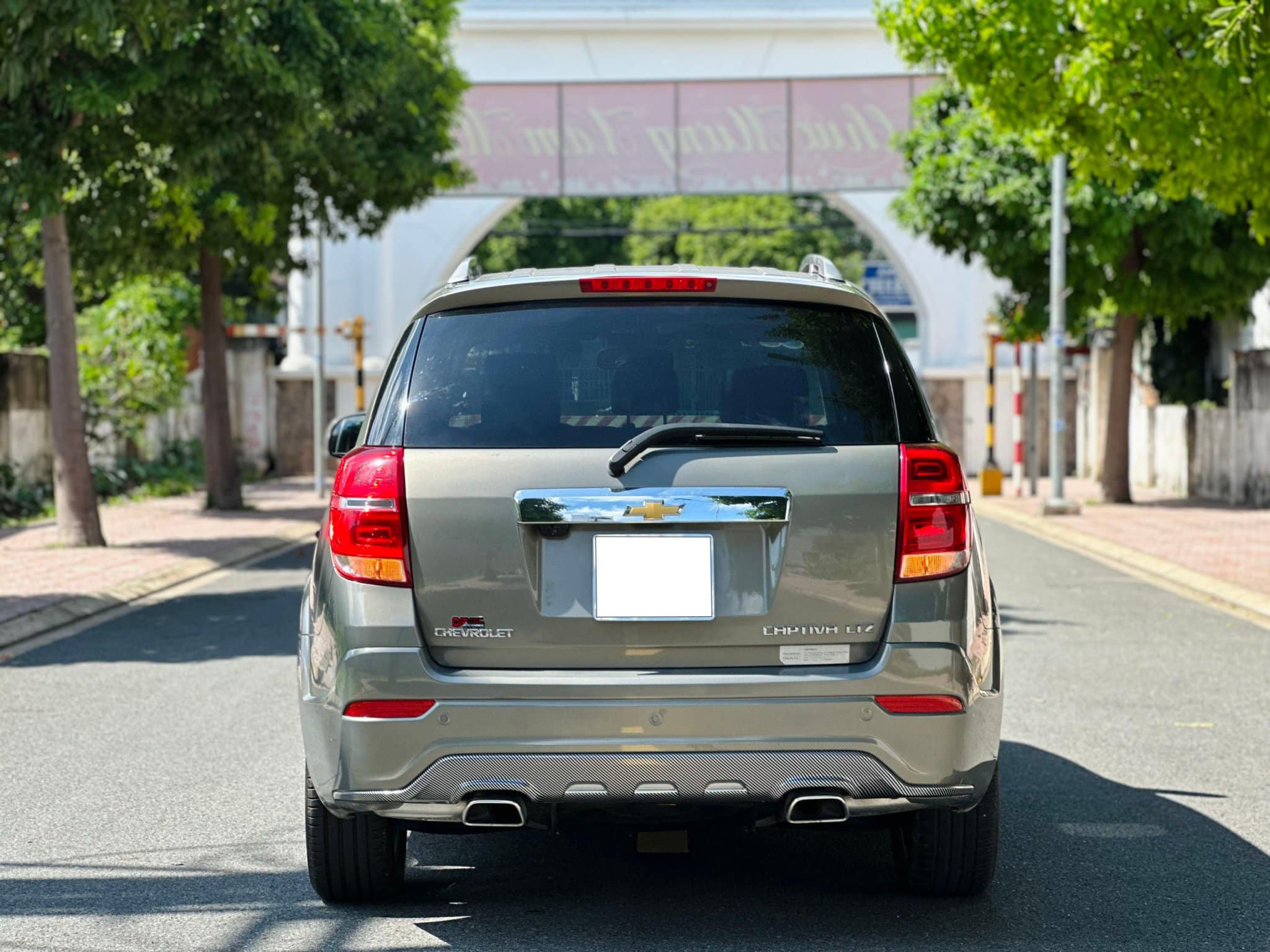 400 triệu mua ô tô 7 chỗ: Xe Mỹ Chevrolet Captiva có phải 'món hời'? - Ảnh 4. 400 triệu chọn xe 7 chỗ: Xe Mỹ Chevrolet Captiva có đáng mua? - Ảnh 4.