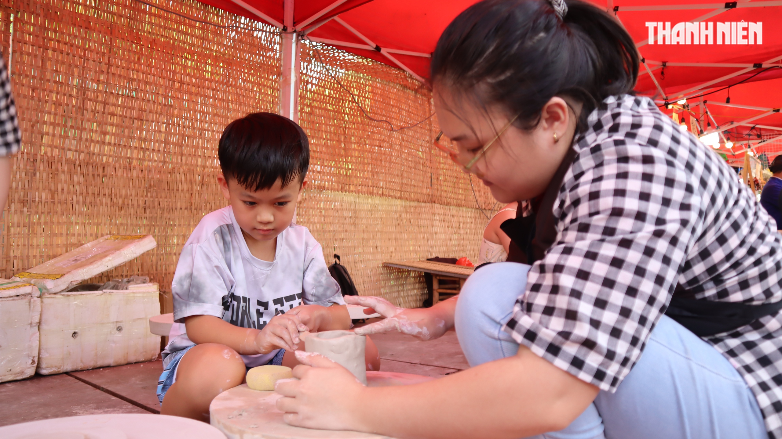 'Xuyên không' đến các làng nghề dân gian ngay trung tâm TP.HCM dịp Quốc khánh 2.9 - Ảnh 7.