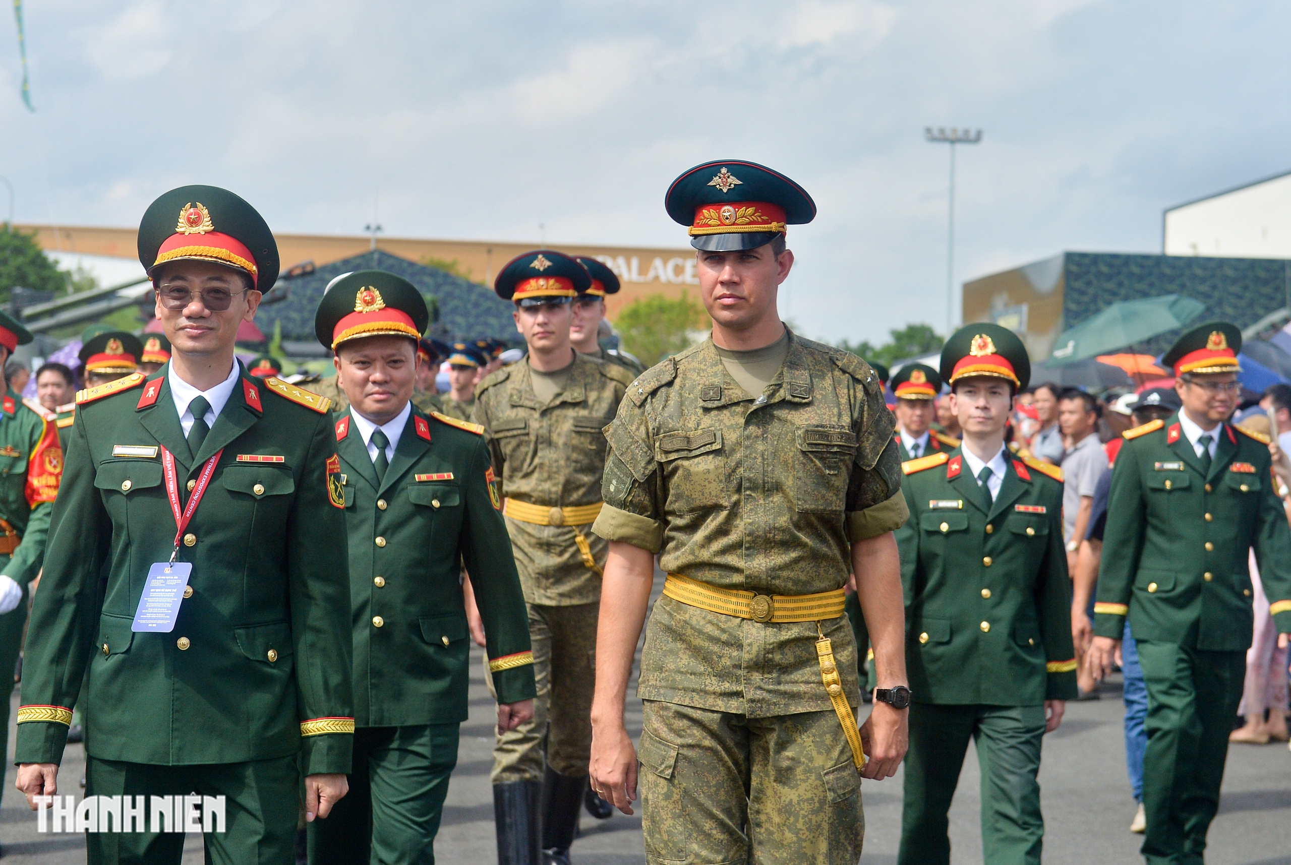 Quân đội Nga, Lào và Campuchia thăm khí tài hiện đại của quân đội Việt Nam- Ảnh 7. Quân đội Nga, Lào và Campuchia thăm khí tài hiện đại của quân đội Việt Nam- Ảnh 7.