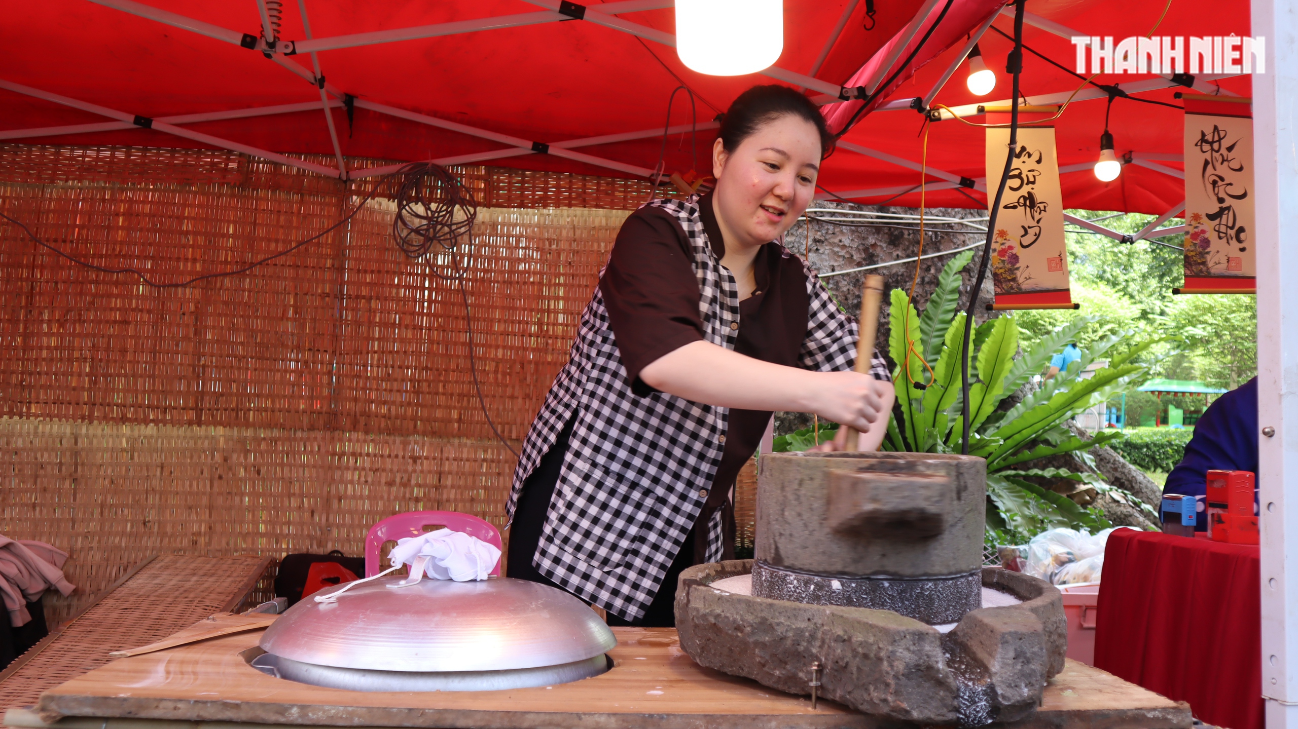 'Xuyên không' đến các làng nghề dân gian ngay trung tâm TP.HCM dịp Quốc khánh 2.9 - Ảnh 5.