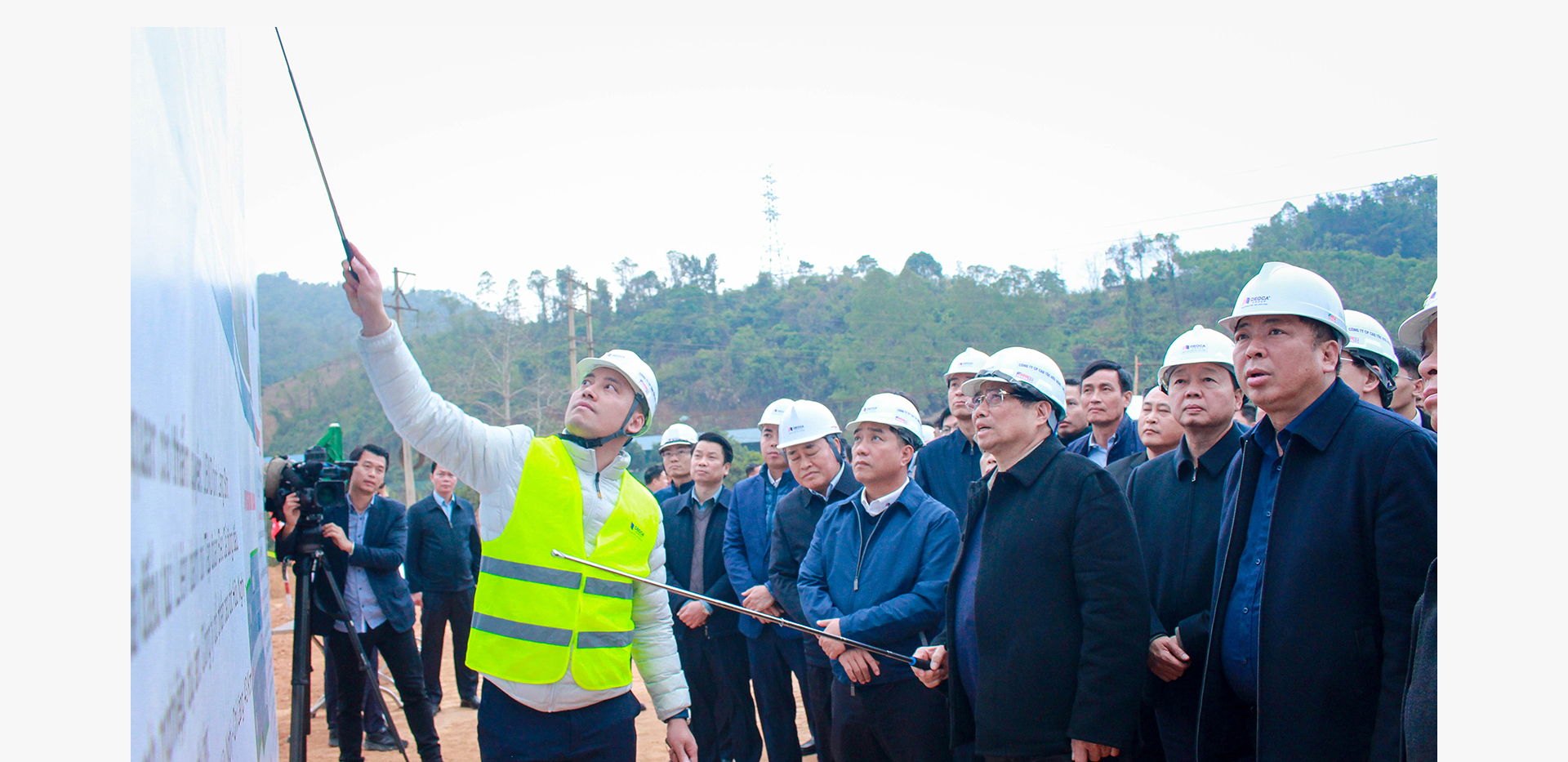 - Ảnh 23. - Ảnh 23.