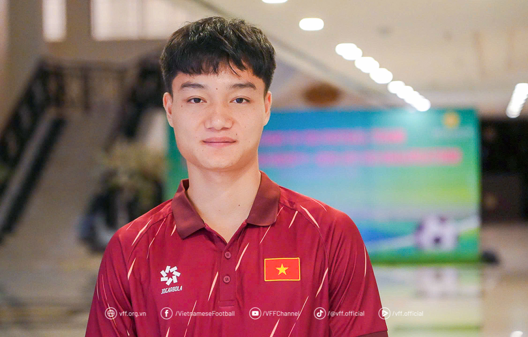 Trò cưng HLV Kim Sang-sik lần đầu đá ở quê nhà Phú Thọ: 'Mong khán giả...'- Ảnh 2. Trò cưng HLV Kim Sang-sik lần đầu đá ở quê nhà Phú Thọ: 'Mong khán giả...'- Ảnh 2.