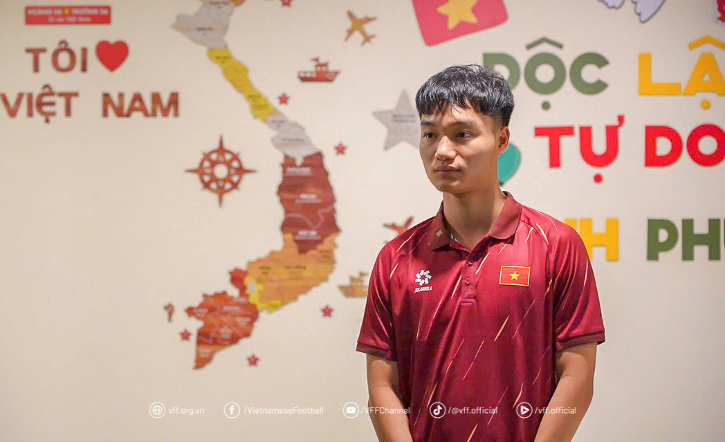 Trò cưng HLV Kim Sang-sik lần đầu đá ở quê nhà Phú Thọ: 'Mong khán giả...'- Ảnh 1. Trò cưng HLV Kim Sang-sik lần đầu đá ở quê nhà Phú Thọ: 'Mong khán giả...'- Ảnh 1.