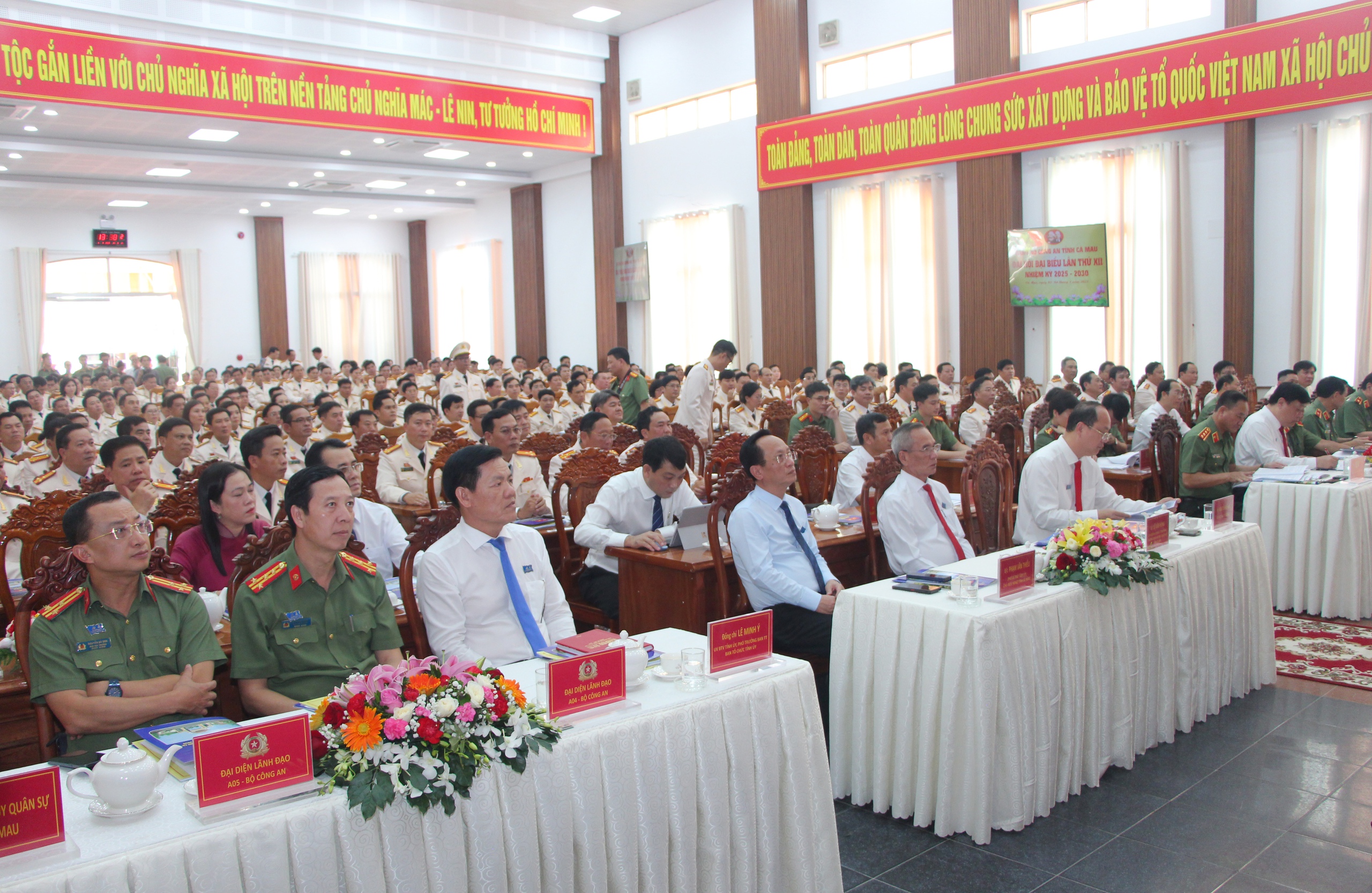 Đại tá Hồ Việt Triều làm Bí thư Đảng ủy Công an tỉnh Cà Mau - Ảnh 5.