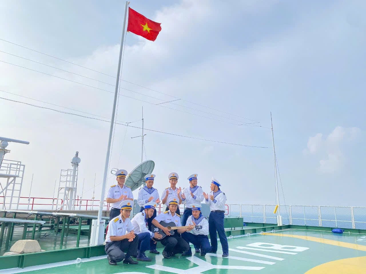 Sống giữa biển khơi- Ảnh 6.