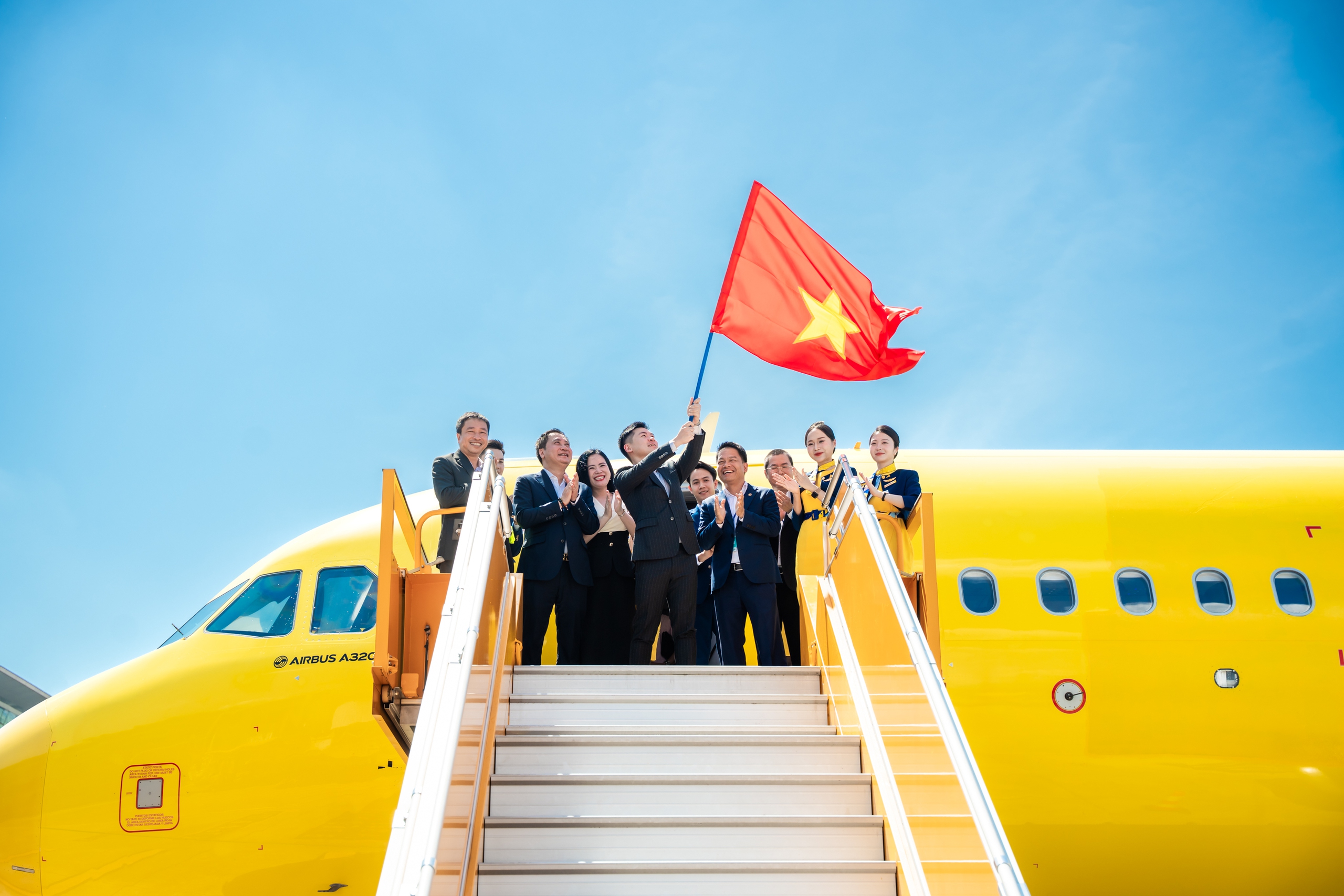 Vietravel Airlines chính thức đón chiếc máy bay thứ 2 sau khi về với 'bầu' Hiển - Ảnh 2.