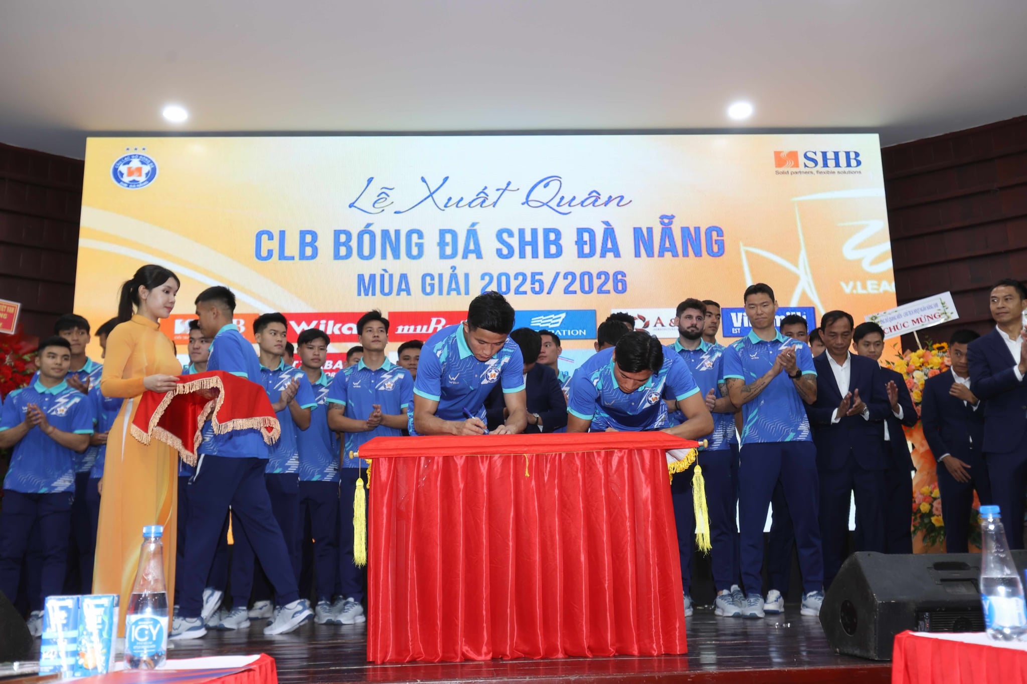 CLB Đà Nẵng 'thay máu' ngoại binh, đặt mục tiêu đầy thách thức - Ảnh 2.