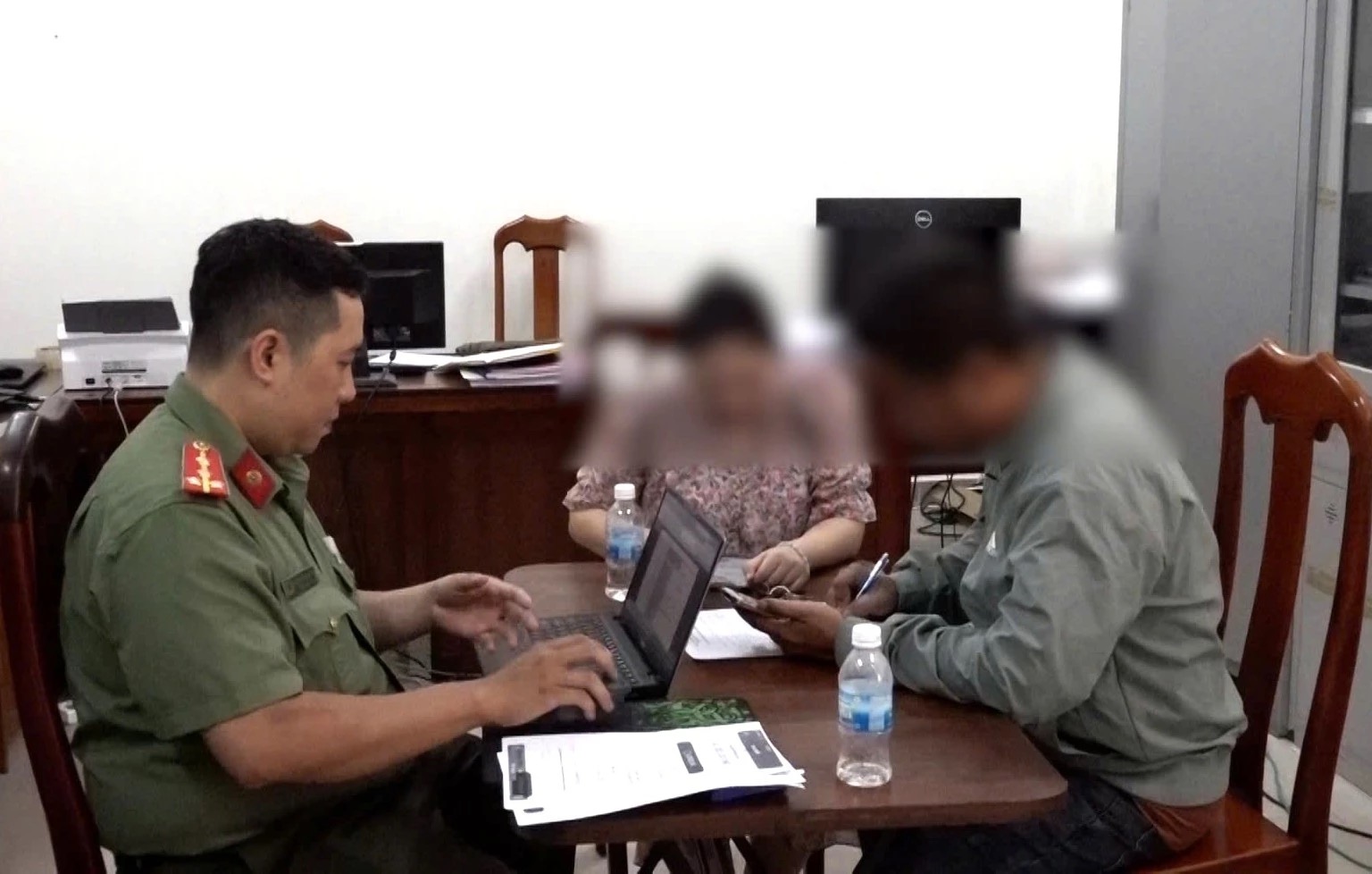 Khánh Hòa: Kịp thời ngăn chặn vụ lừa đảo 120 triệu đồng- Ảnh 1.