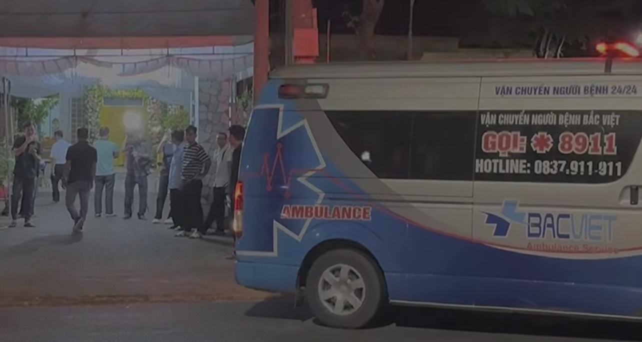 Wisel perak Tran Dinh Thinh telah pulang ke 'rumah': Pengadil beradik memberitahu satu sama lain untuk berusaha keras demi Thinh...- Foto 3. Còi bạc Trần Đình Thịnh đã về ‘nhà’: Anh em trọng tài bảo nhau, hãy vì Thịnh mà cố gắng…- Ảnh 3.