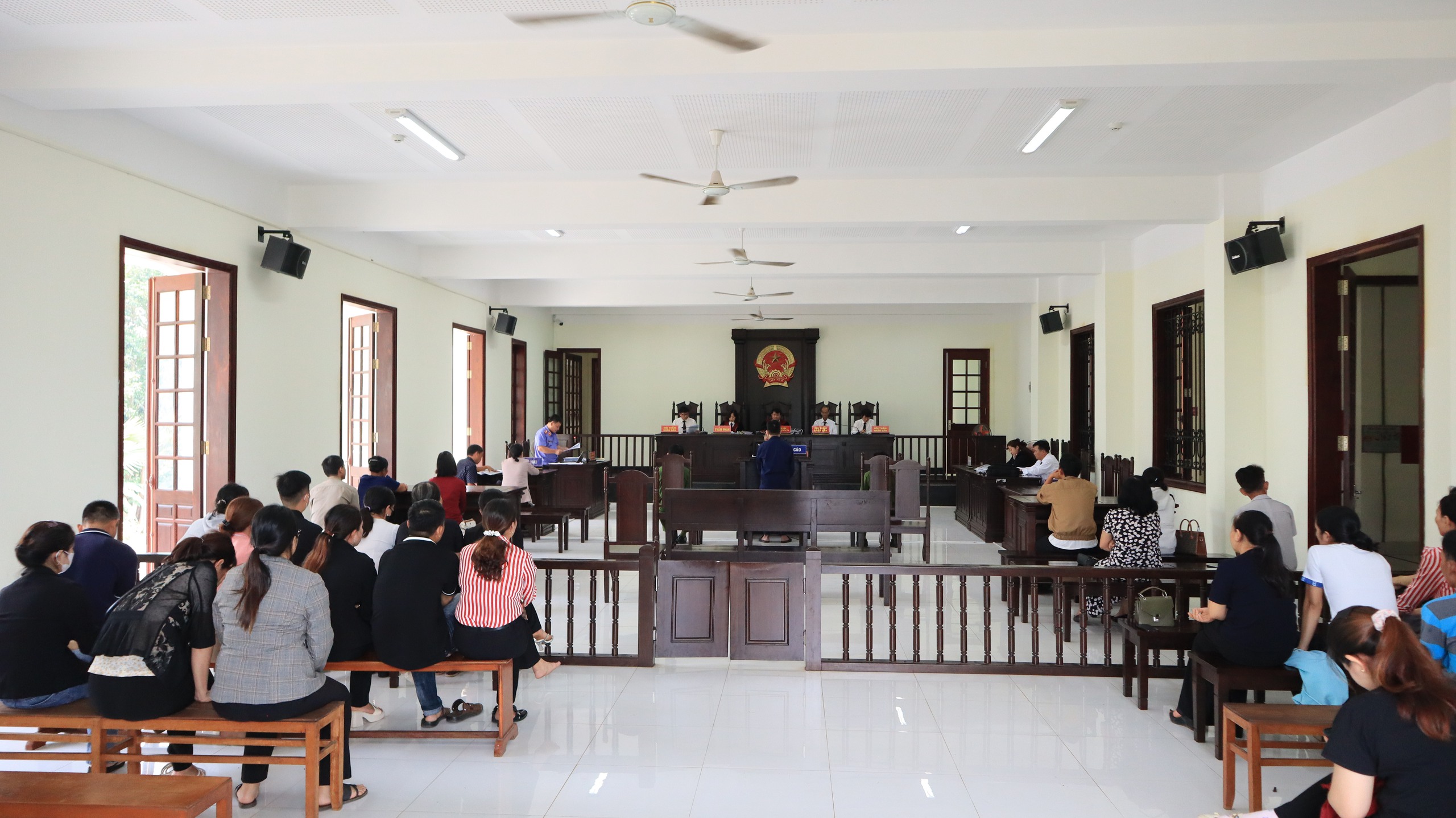 Đồng Nai: Lừa 'chạy' việc vào ngành công an, chiếm đoạt 2,85 tỉ đồng- Ảnh 1.