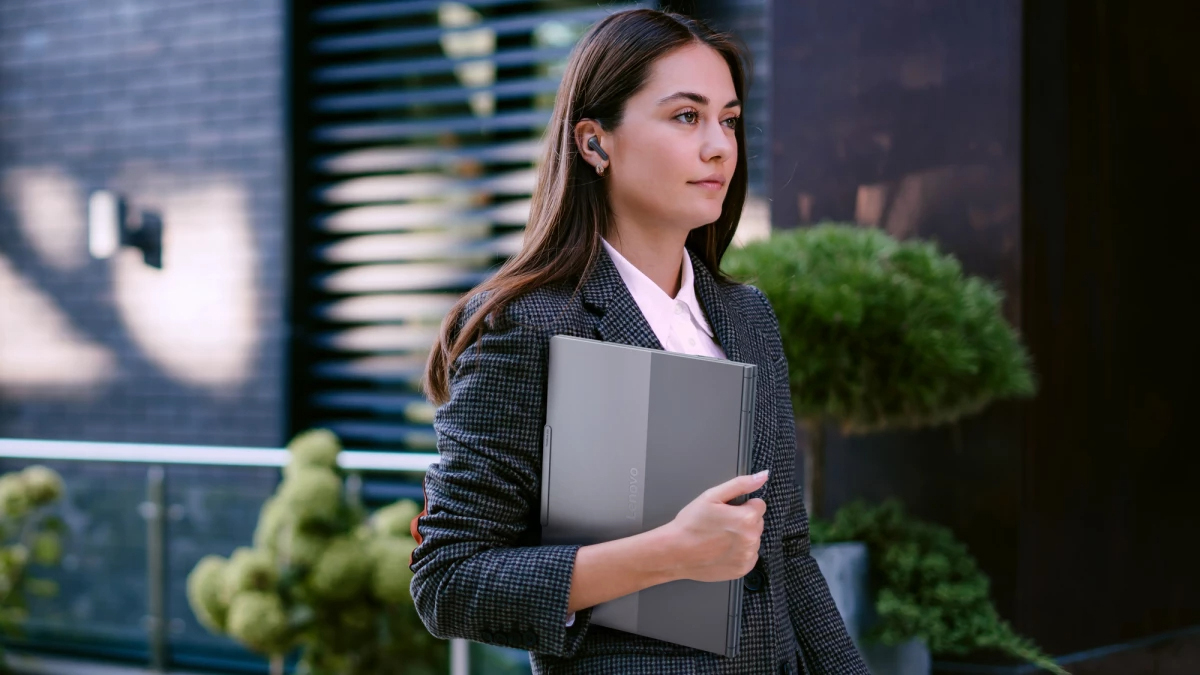 Laptop cuộn đầu tiên thế giới lên kệ, giá 3.299 USD - Ảnh 2.