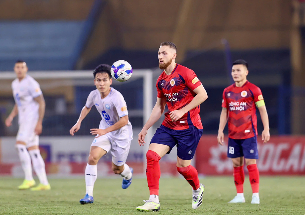 Ulusal Süper Kupa programı: CAHN Kulübü şok yaratacak mı yoksa ev sahibi Nam Dinh taçlandırılacak mı? - Fotoğraf 1. Lịch thi đấu Siêu cúp quốc gia: CLB CAHN tạo sốc hay chủ nhà Nam Định đăng quang?- Ảnh 1.