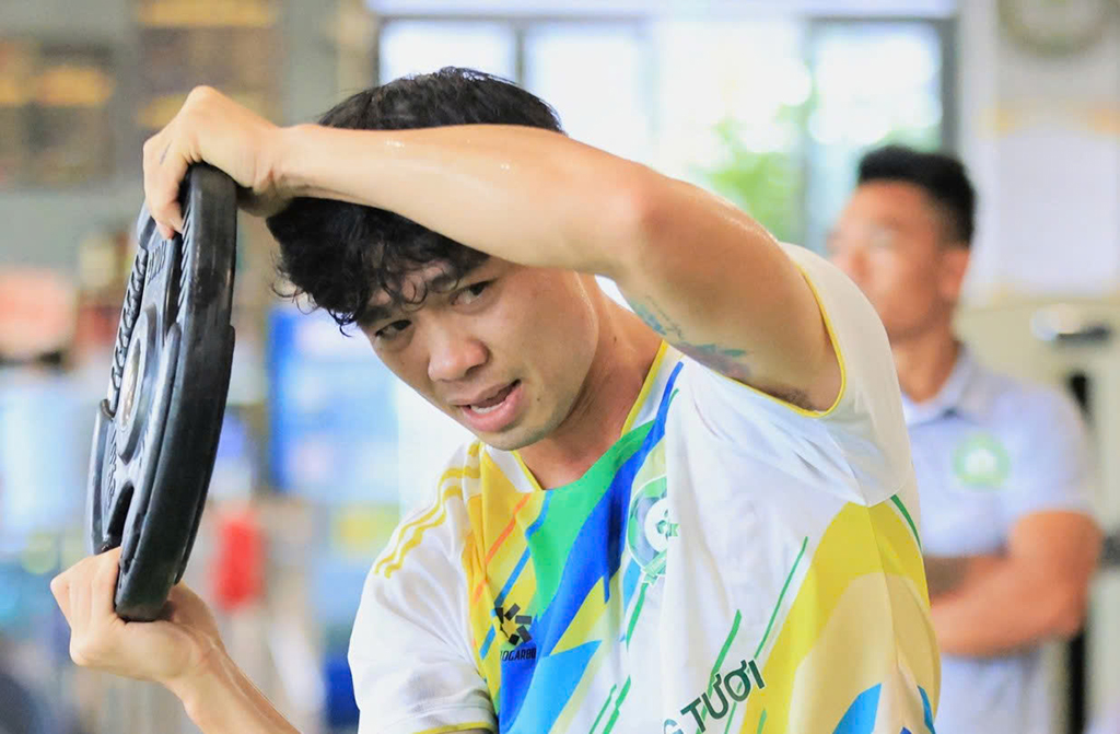 នៅពីក្រោយការបដិសេធរបស់ V-League របស់ក្រុមរបស់ Cong Phuong - រូបថត ១. Đằng sau việc đội của Công Phượng 'từ chối' V-League- Ảnh 1.