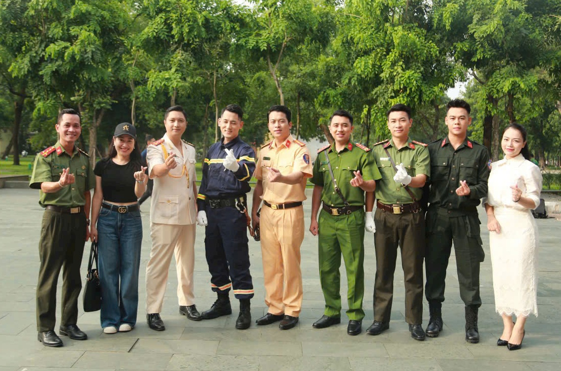 Ra mắt MV 'Công an Hà Nội trong trái tim tôi - CAHN in my heart' - Ảnh 3.