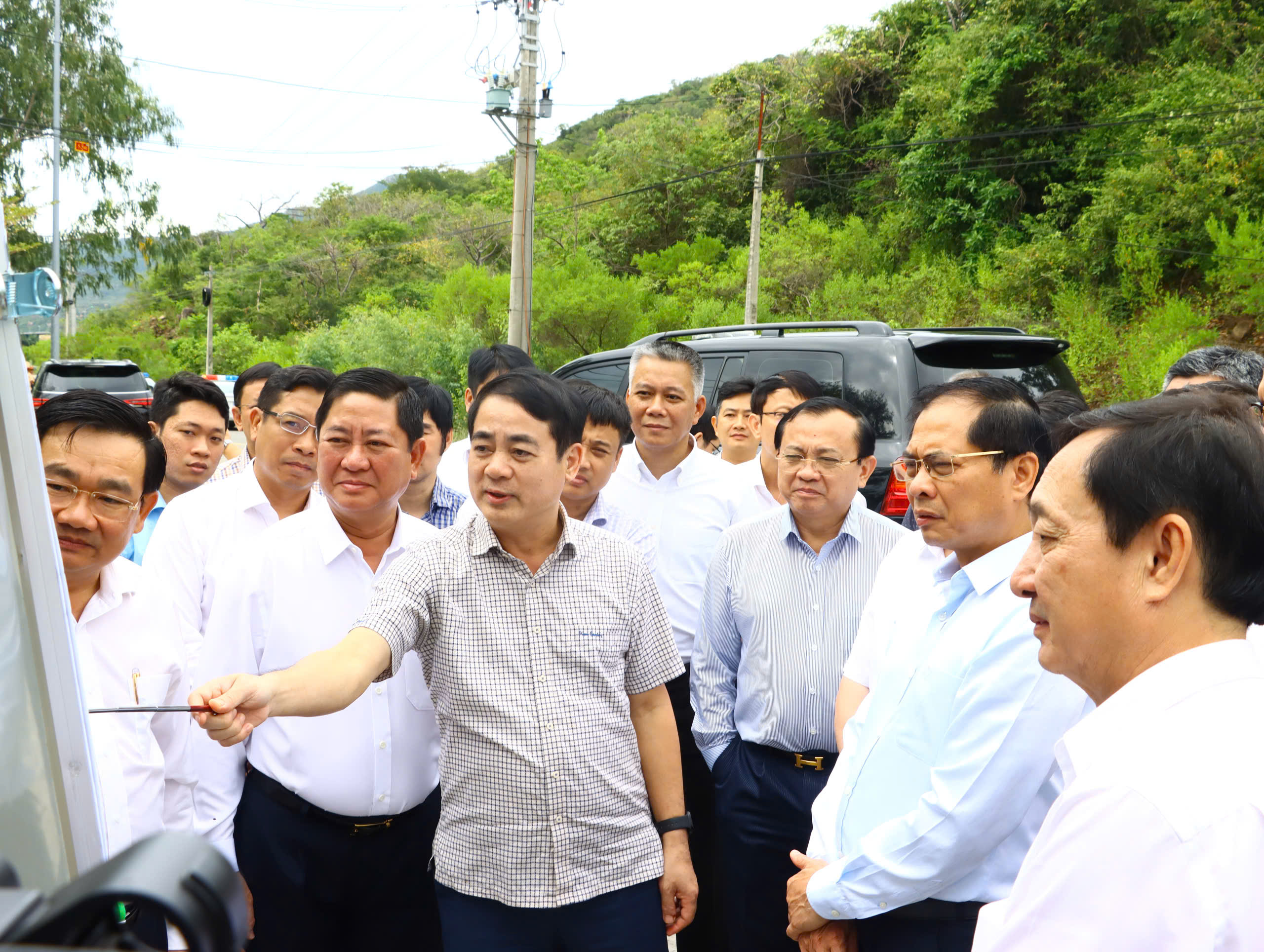 Chính phủ ấn định thời gian hoàn thành GPMB 2 dự án Nhà máy điện hạt nhân Ninh Thuận- Ảnh 1. Chính phủ ấn định thời gian hoàn thành GPMB 2 dự án Nhà máy điện hạt nhân Ninh Thuận- Ảnh 1.