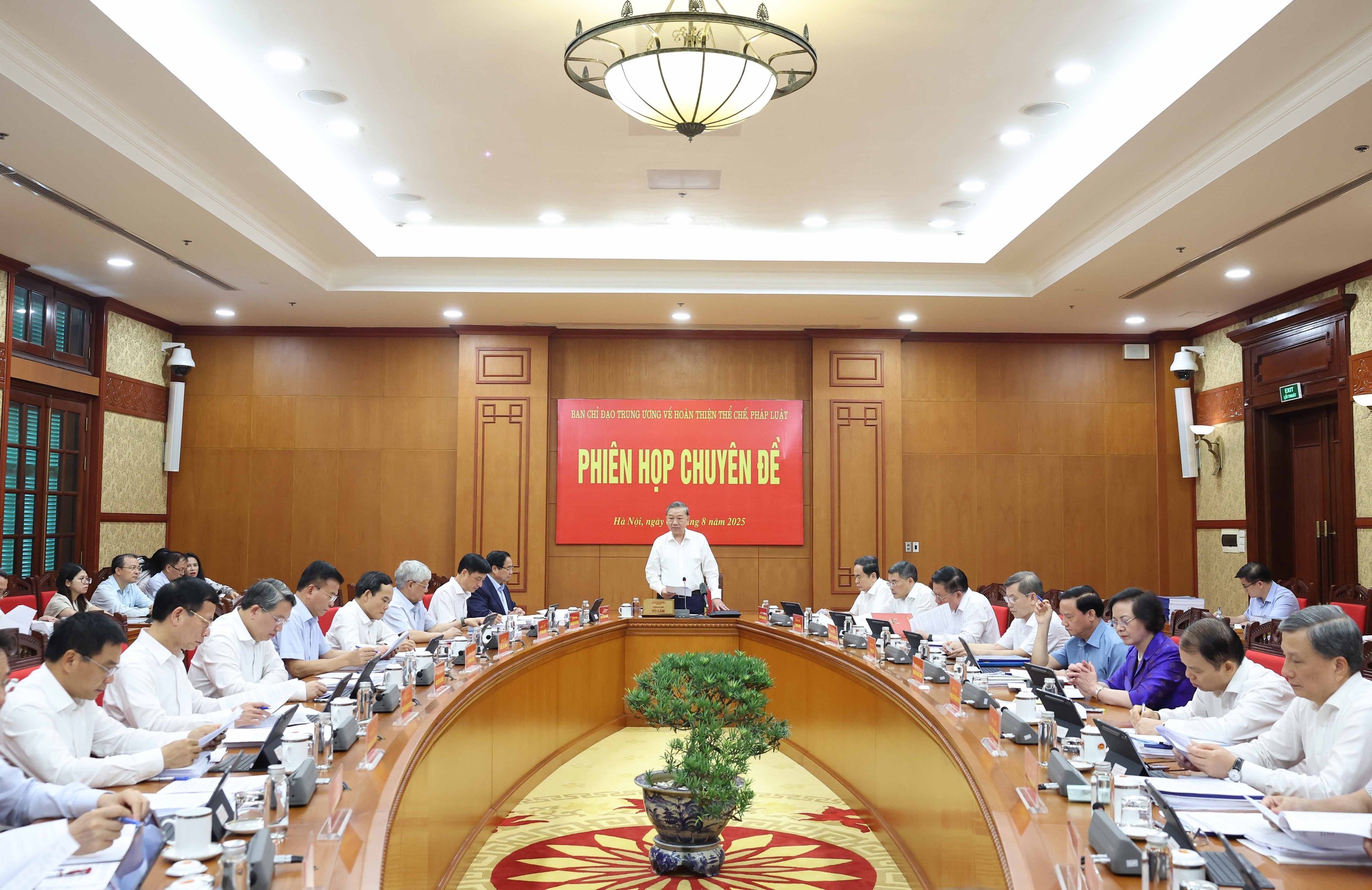 Tổng Bí thư Tô Lâm: Đánh giá toàn diện vướng mắc trong luật Đất đai 2023 - Ảnh 2.