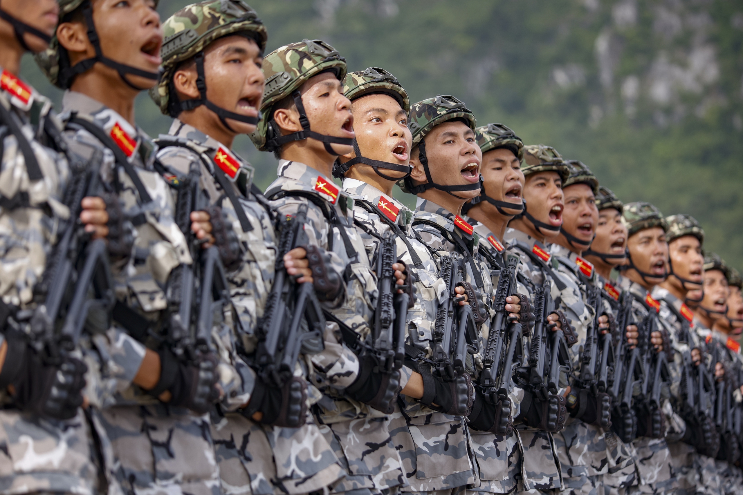 Kỵ binh xuất hiện tại buổi hợp luyện nhiệm vụ diễu binh A80- Ảnh 12. Kỵ binh xuất hiện tại buổi hợp luyện nhiệm vụ diễu binh A80- Ảnh 12.