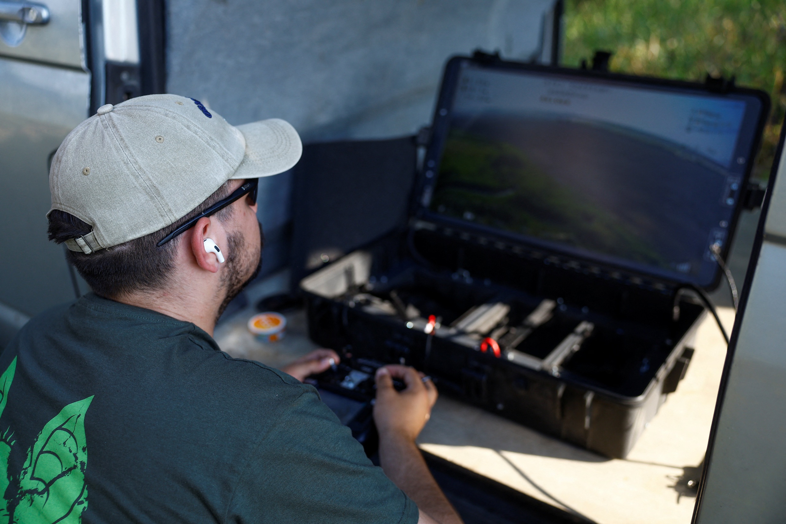 Ukraine trông cậy vào UAV đánh chặn để dựng khiên phòng không giá rẻ  - Ảnh 2.