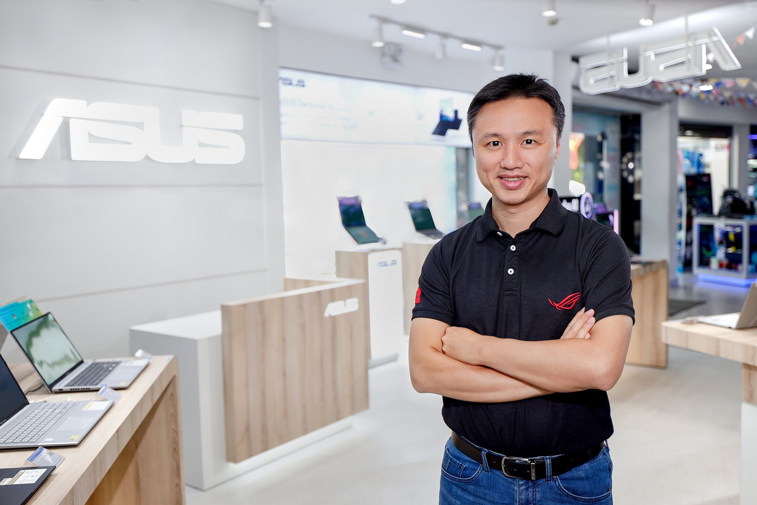 Asus mang cửa hàng trải nghiệm cao cấp đến Việt Nam  - Ảnh 1.