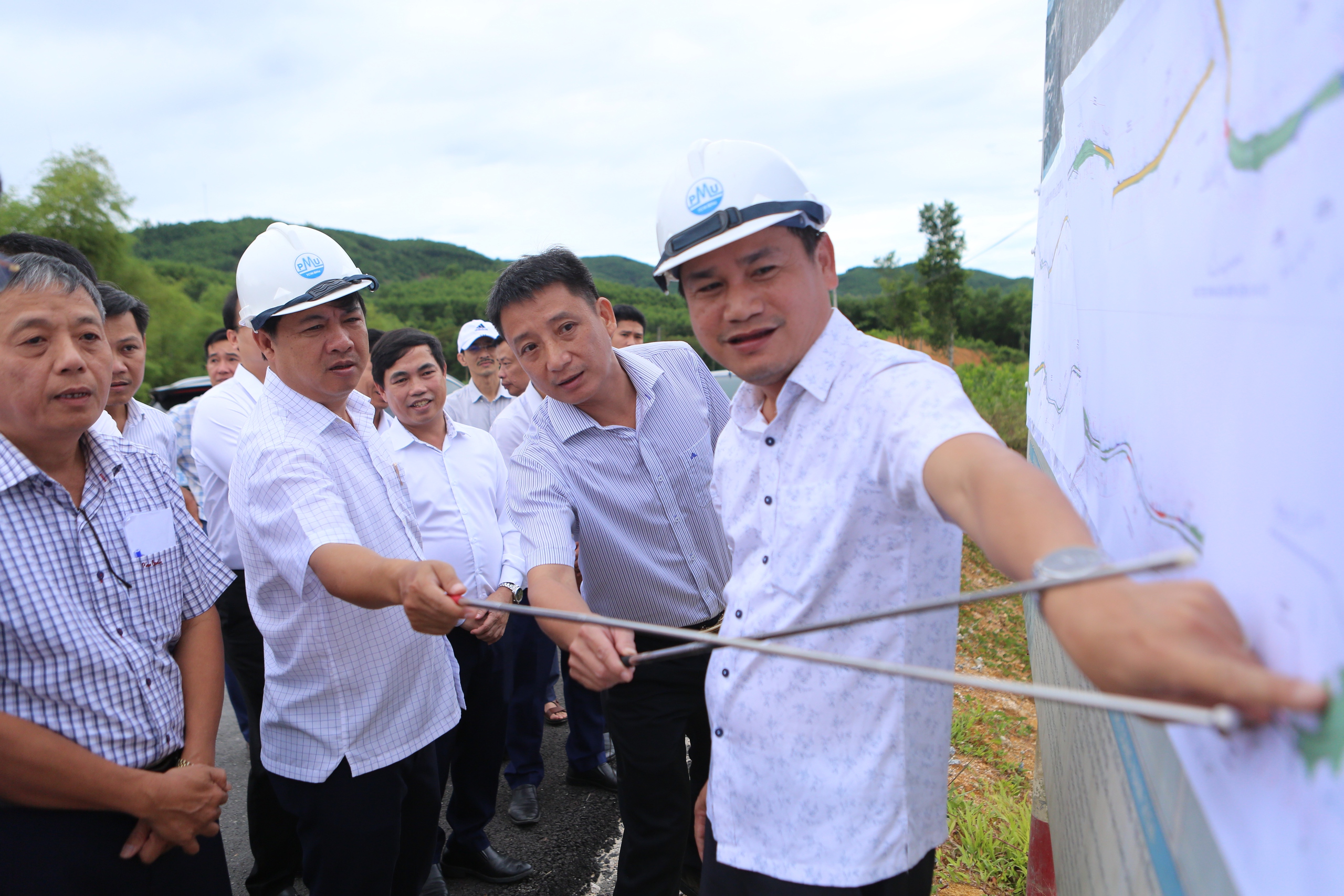 Chủ tịch UBND TP.Đà Nẵng: Khối lượng công việc tăng là cơ hội để cán bộ khẳngđịnhnănglực- Ảnh 1. Chủ tịch UBND TP.Đà Nẵng: Khối lượng công việc tăng là cơ hội để cán bộ khẳngđịnhnănglực- Ảnh 1.