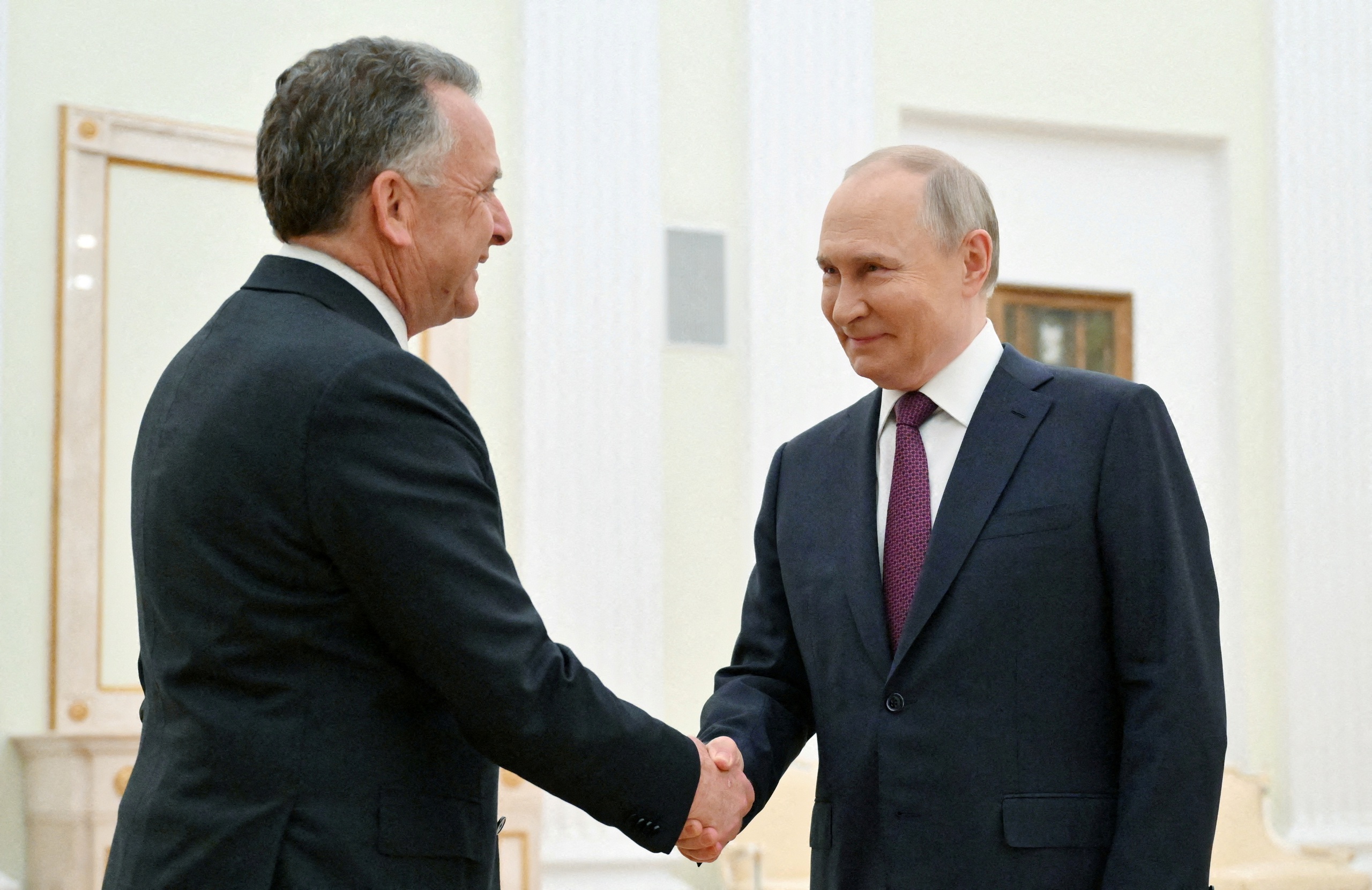 Điện Kremlin nói ông Putin có hội đàm ‘hữu ích' với đặc phái viên Mỹ - Ảnh 1.