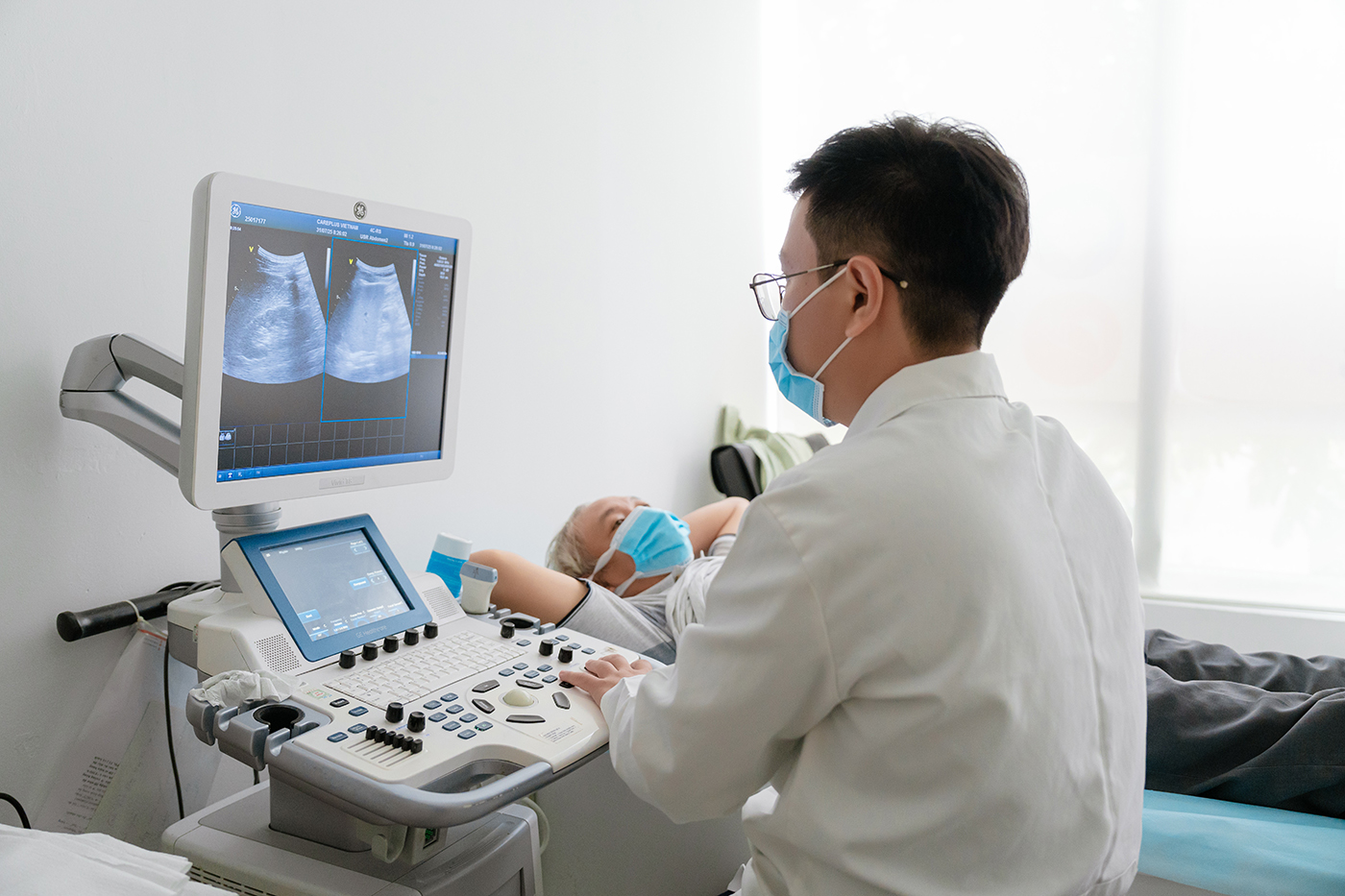 Vì một Việt Nam khỏe mạnh, Long Châu tầm soát sớm bệnh lý gan cho cộng đồng - Ảnh 3.