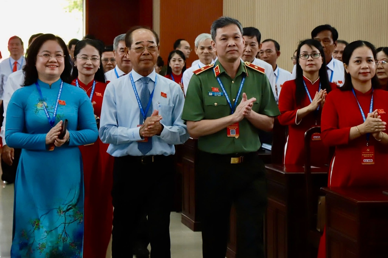 TP.HCM: Bà Nguyễn Thị Tuyết Nhung làm Bí thư phường Tân Uyên- Ảnh 2.