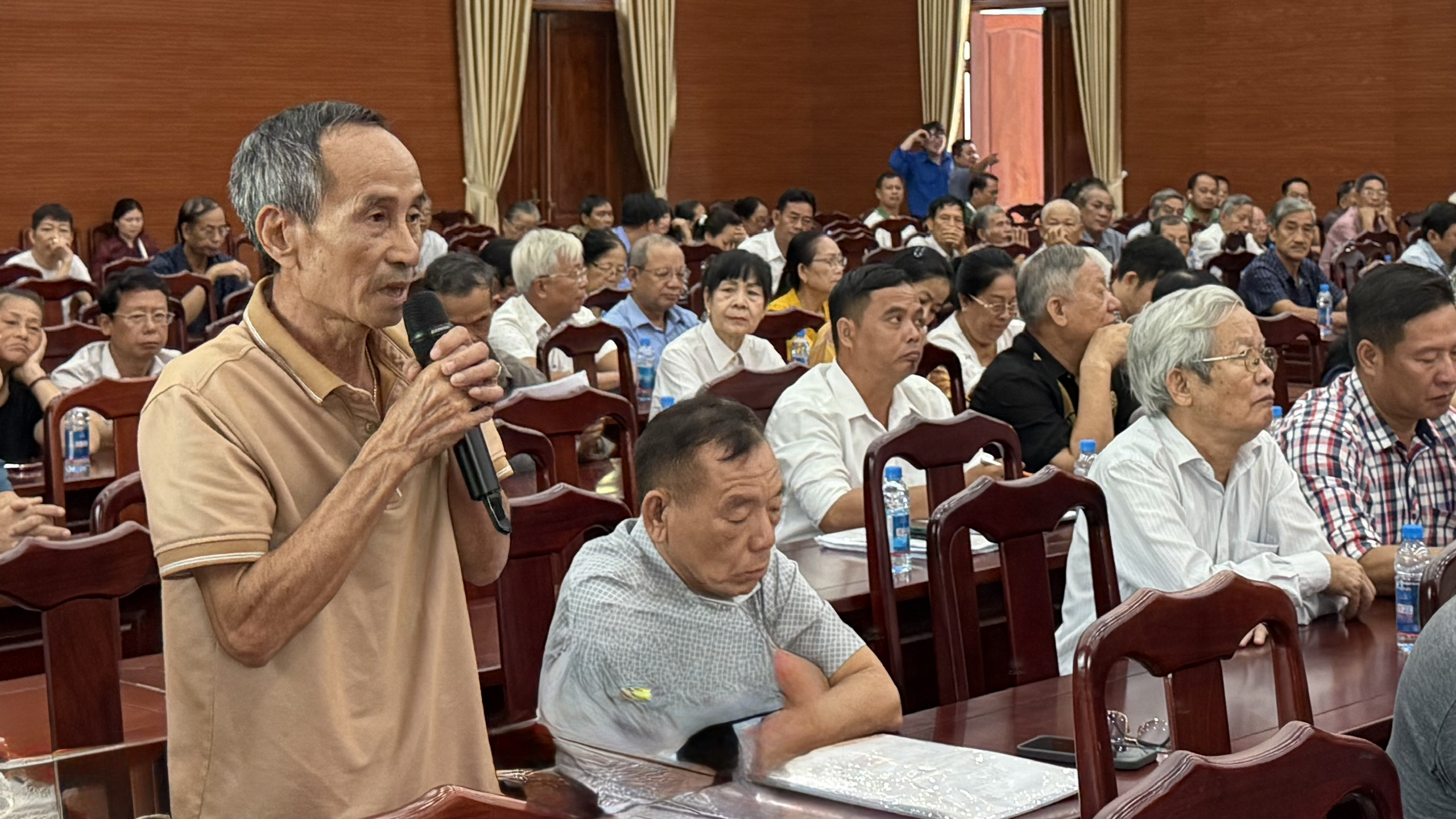 Người dân TP.HCM kiến nghị tránh tiếp xúc cử tri vào buổi tối- Ảnh 1.