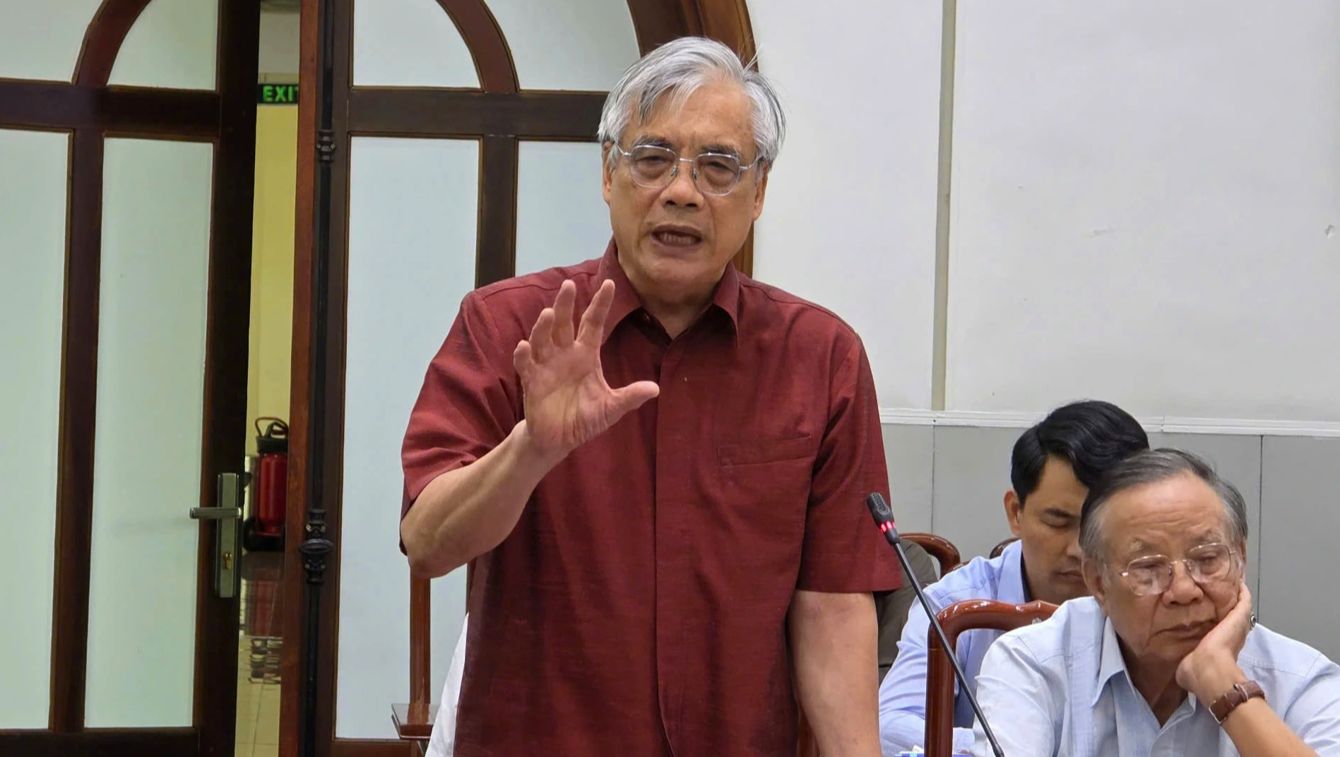 TS Trần Đình Thiên: 'Đất nước này lãng phí cơ hội kinh khủng'- Ảnh 2.