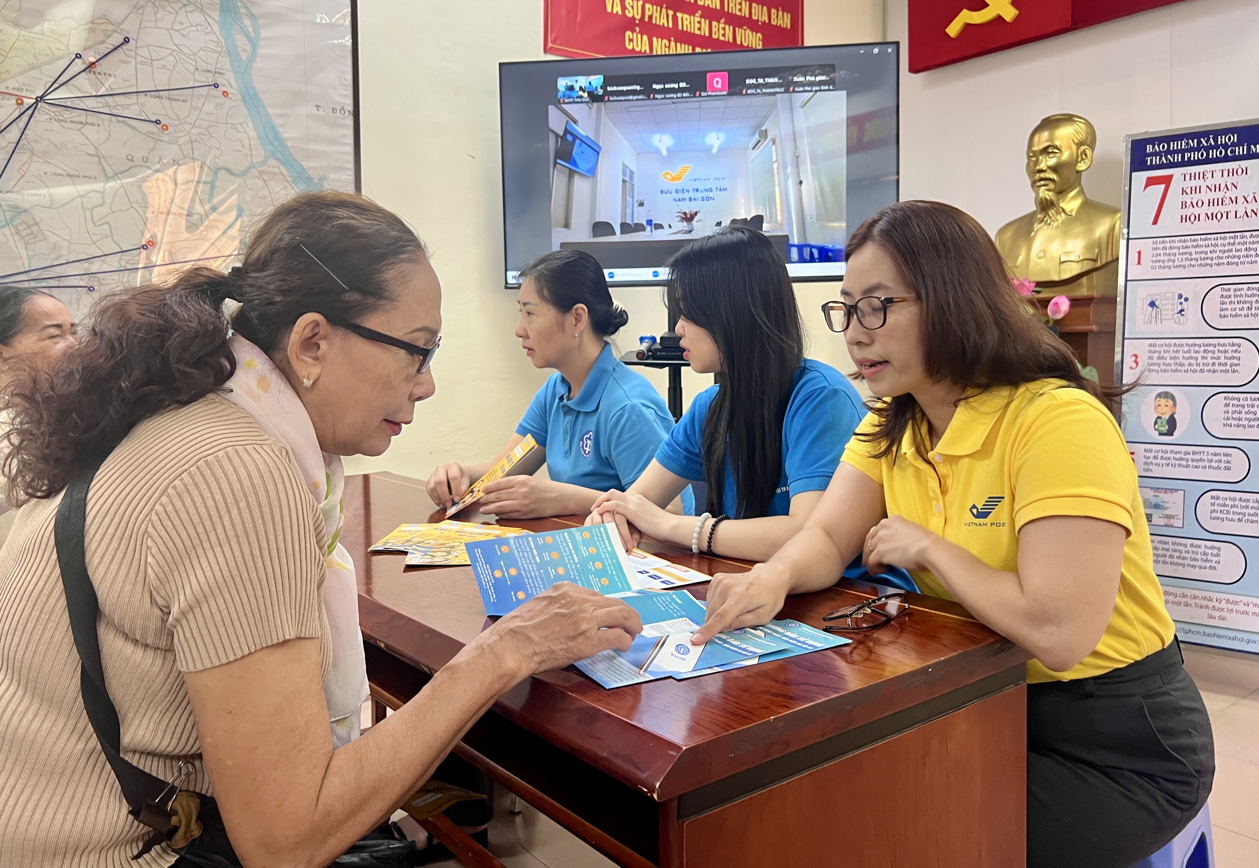 TP.HCM: Đề xuất tăng mức hỗ trợ BHXH tự nguyện cho người từ 45 - 60 tuổi- Ảnh 1.