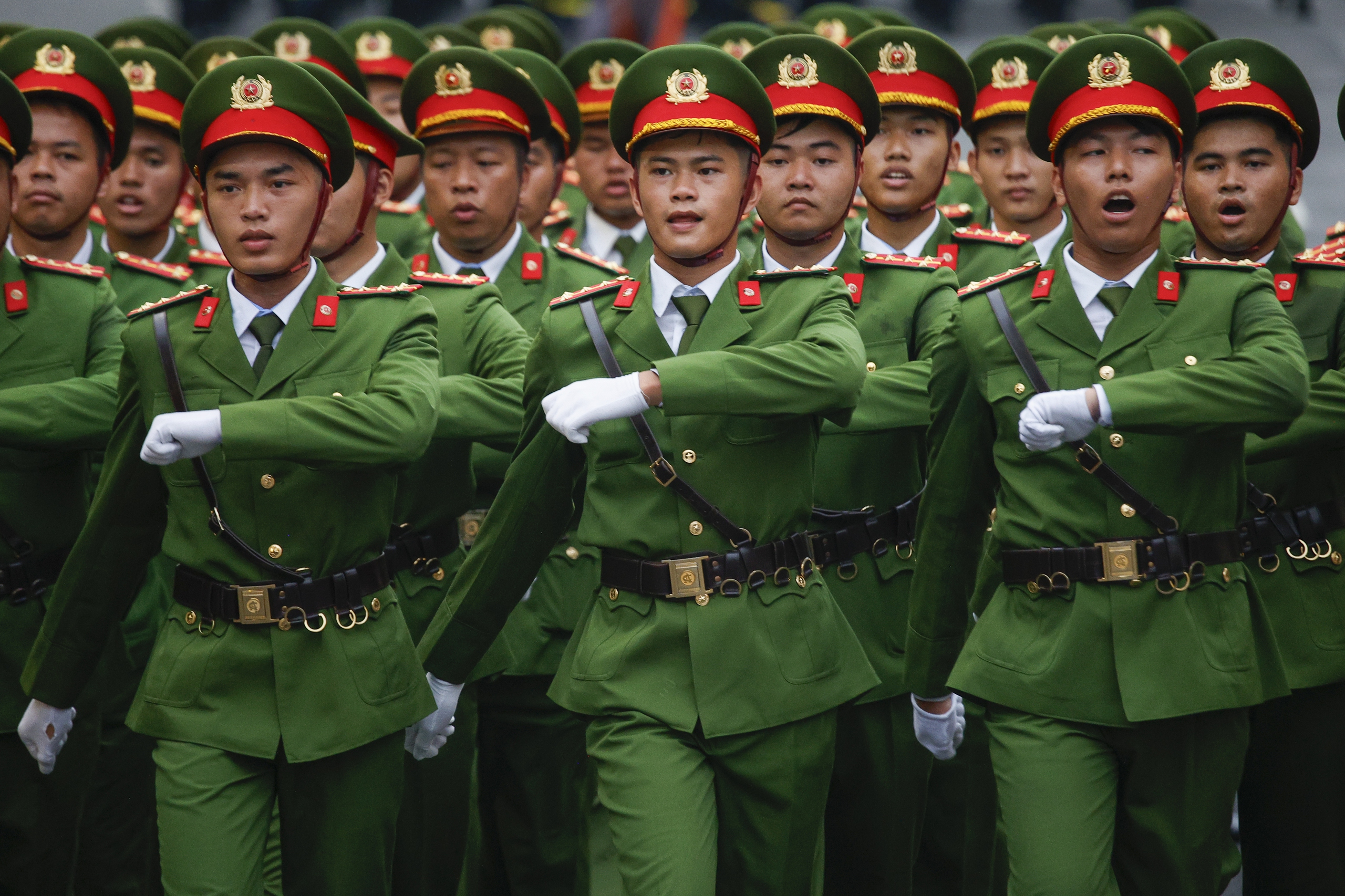 Hơn 2 . 000 Chiến sĩ công an Hà Nội diễu binh diễu hành trong Ngày hội bình yên - Ảnh 6.
