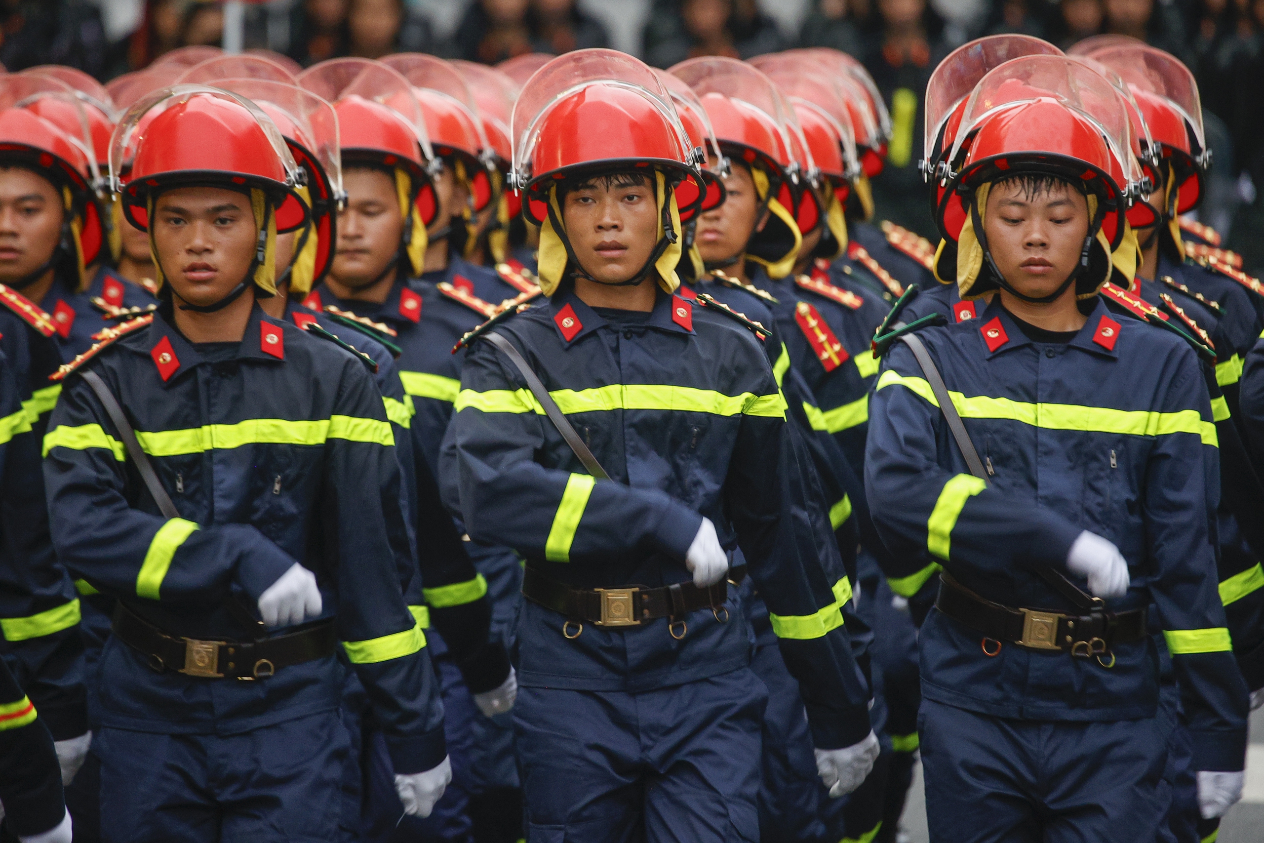Hơn 2 . 000 Chiến sĩ công an Hà Nội diễu binh diễu hành trong Ngày hội bình yên - Ảnh 4.