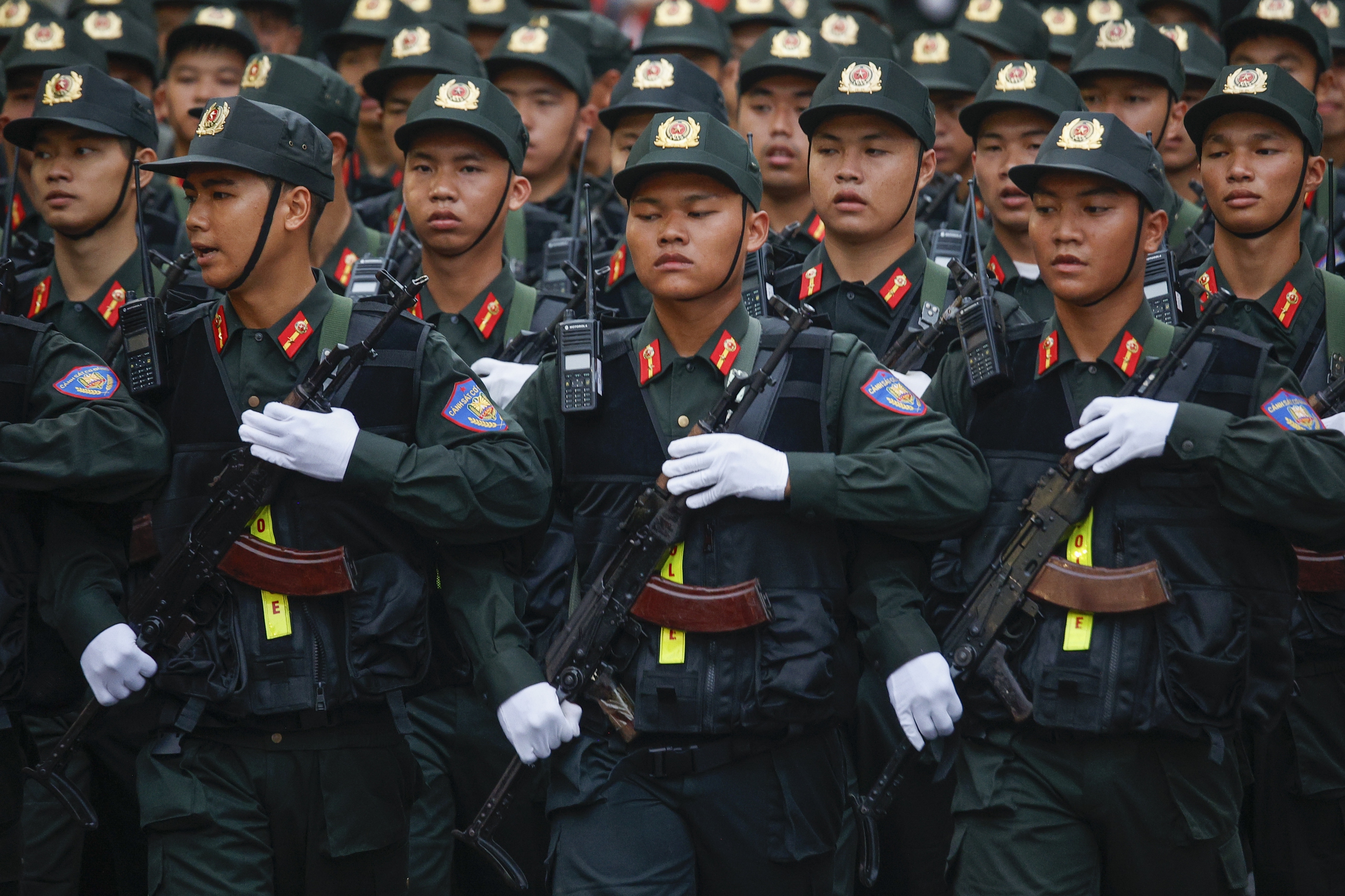 Hơn 2 . 000 Chiến sĩ công an Hà Nội diễu binh diễu hành trong Ngày hội bình yên - Ảnh 5.