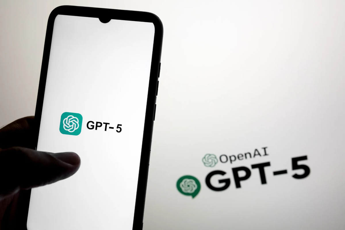 OpenAI công bố GPT-5 mạnh mẽ nhất, miễn phí cho mọi người - Ảnh 1.