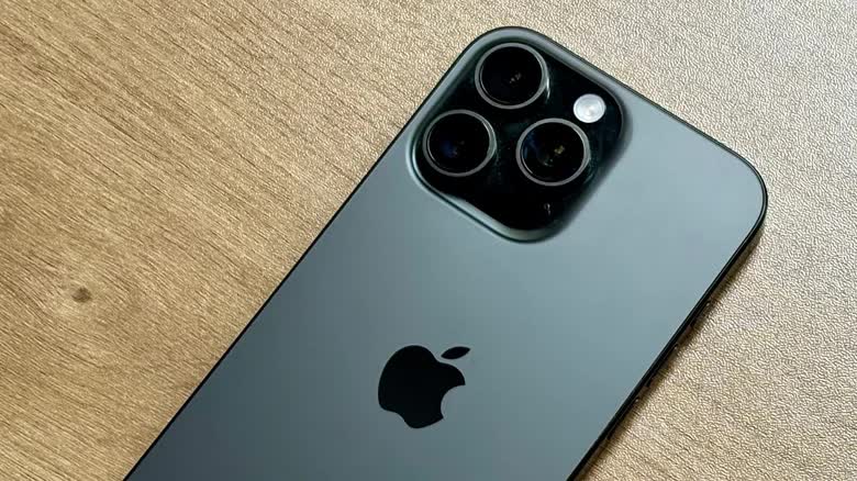 iPhone 18 sẽ gây sốc khi trang bị camera 200 MP - Ảnh 1.