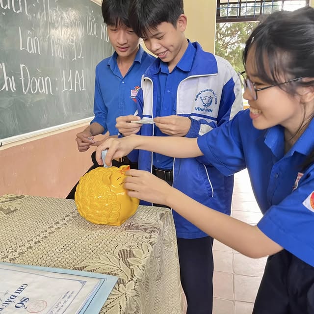 Mái trường thắp sáng những ước mơ - Ảnh 3.