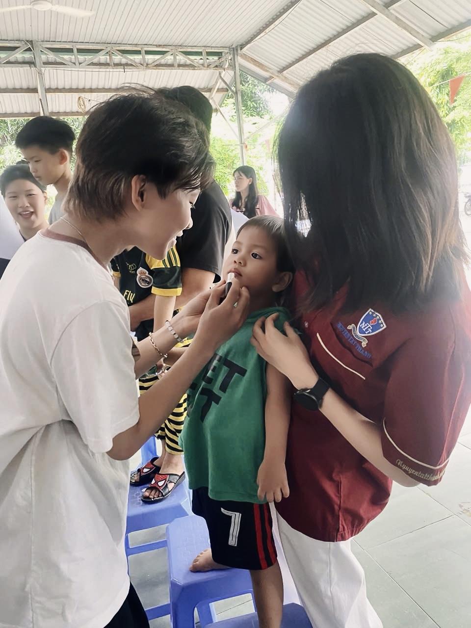 Lớp học cầu vồng - Ảnh 3.