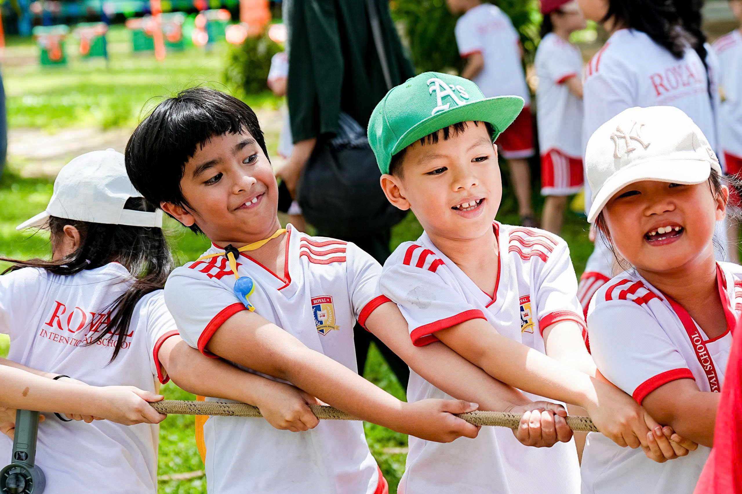 Vui hết nấc chuyến dã ngoại đáng nhớ tại ROYAL SCHOOL: Tạm biệt hè, chào đón năm học mới- Ảnh 2.