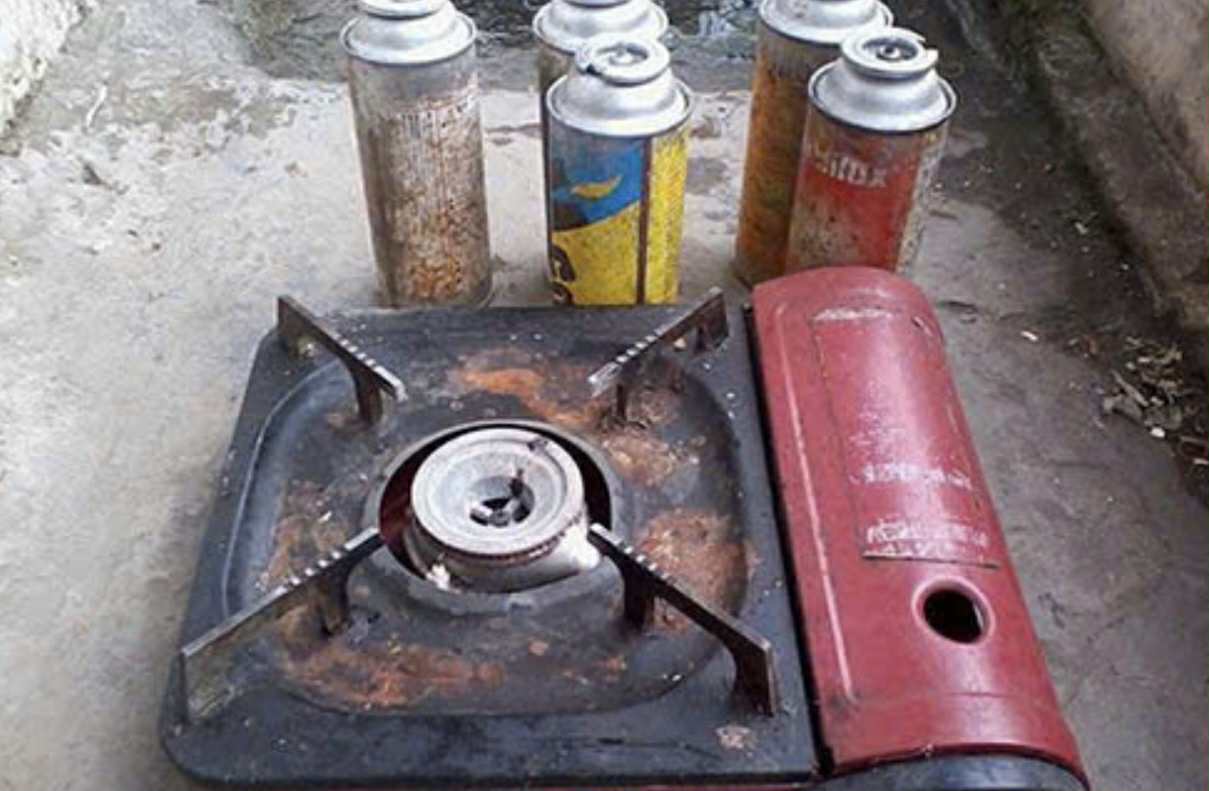 Tai nạn hy hữu do nổ bình ga mini- Ảnh 1.