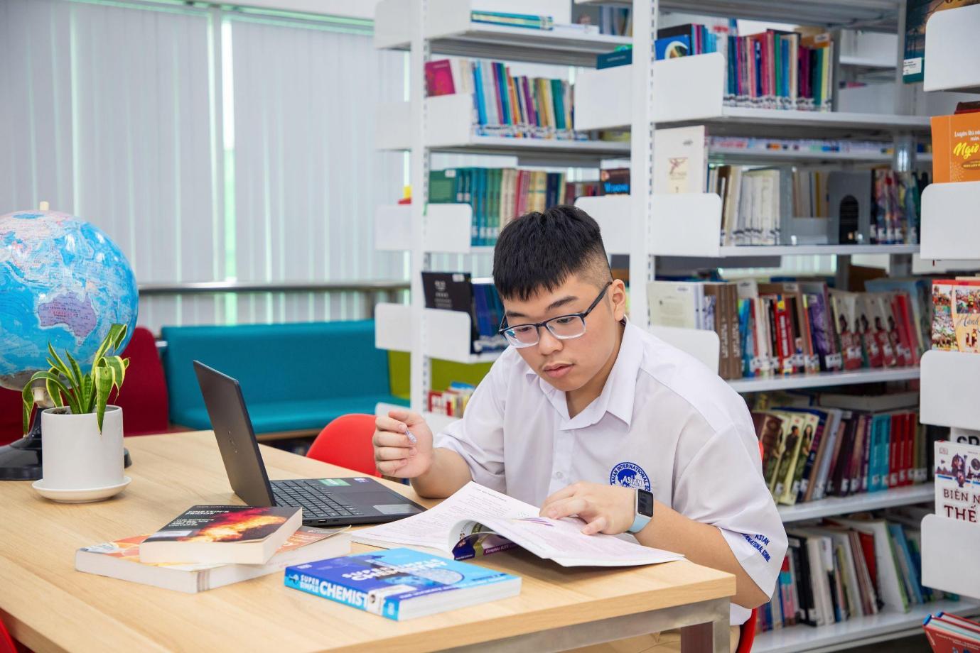 Học sinh Asian School ghi dấu ấn tại các trường danh tiếng toàn cầu - Ảnh 2.